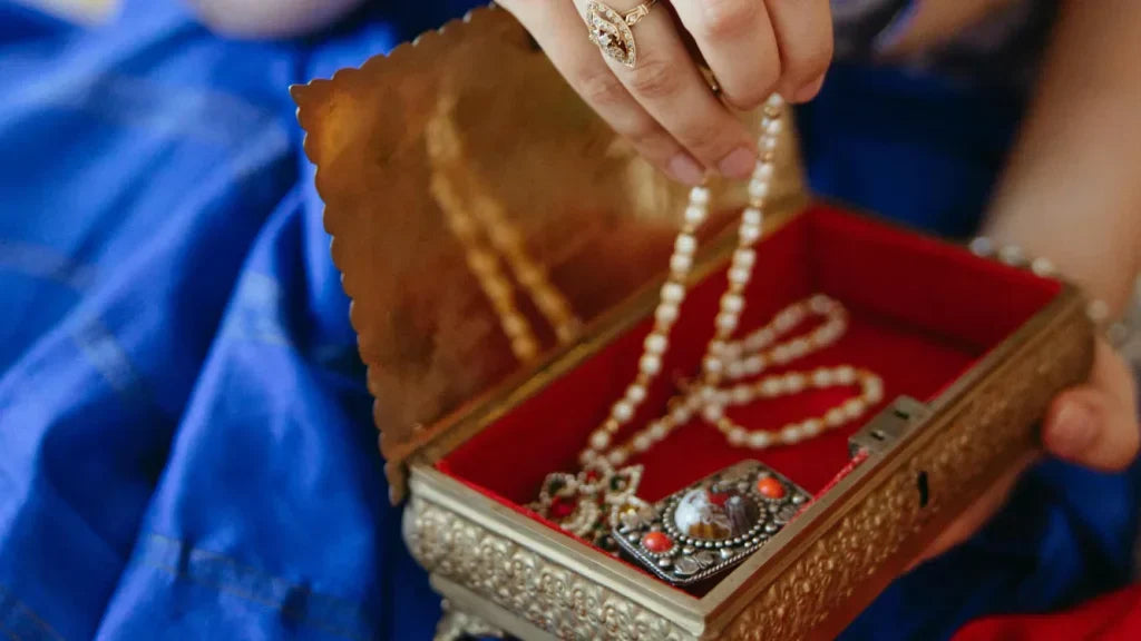 How to Store Jewellery Properly to Prevent Damage