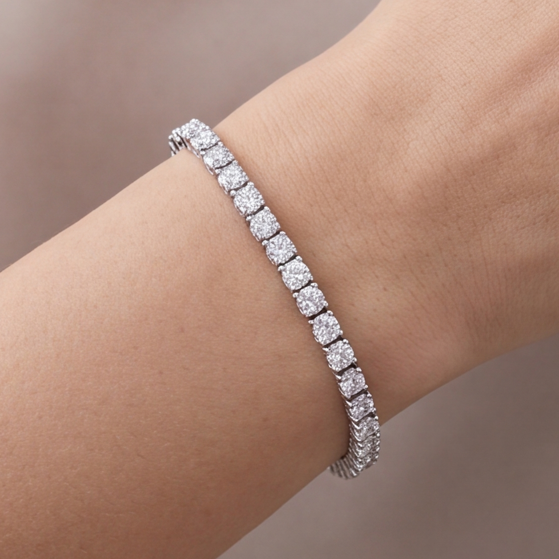 8.80 Ct. Lab Grown Diamond Round Cut Tennis Bracelet (EF-VS SI)