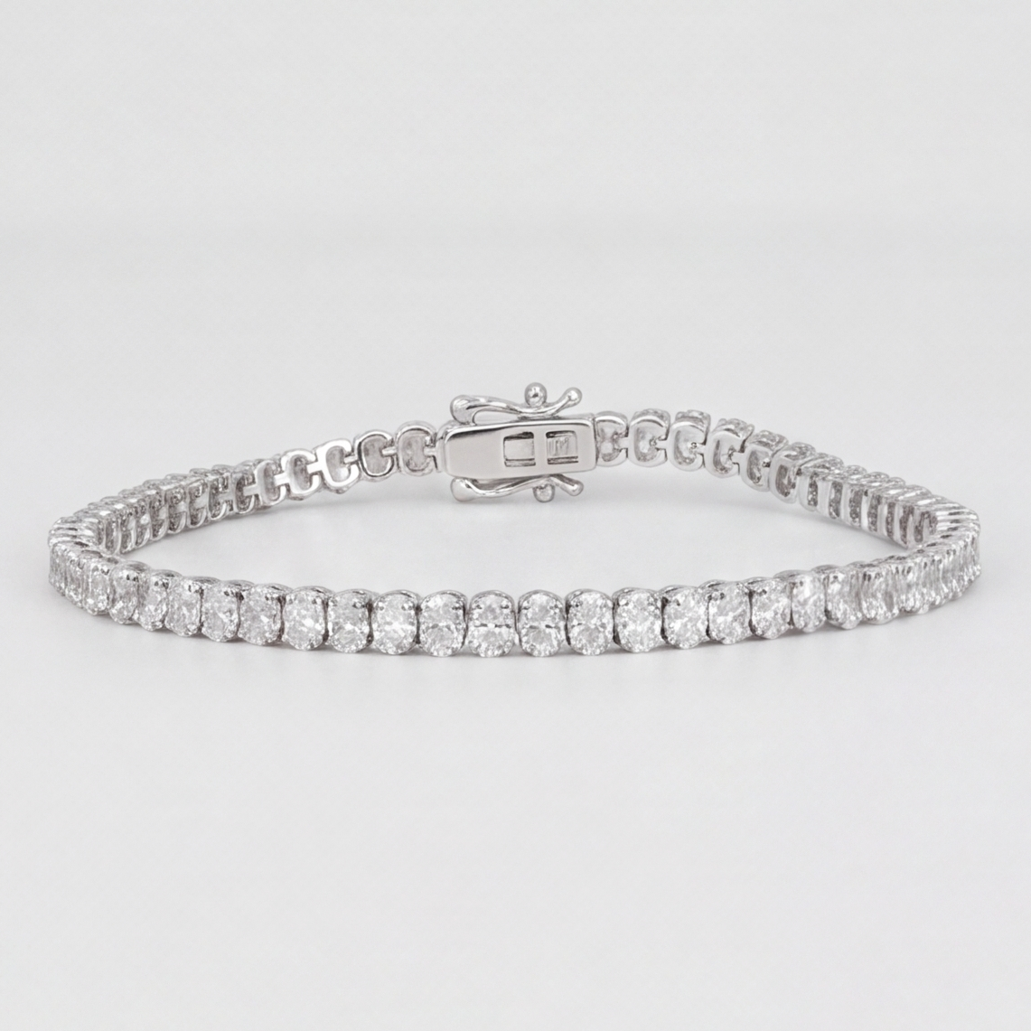 8 Ct. Lab Grown Diamond Oval Cut Tennis Bracelet (EF-VS SI)