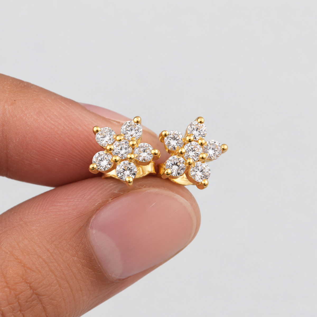 Lab Grown Diamond Round Cut Cluster Earrings 0.25 Ct. (EF/VVS-VS)