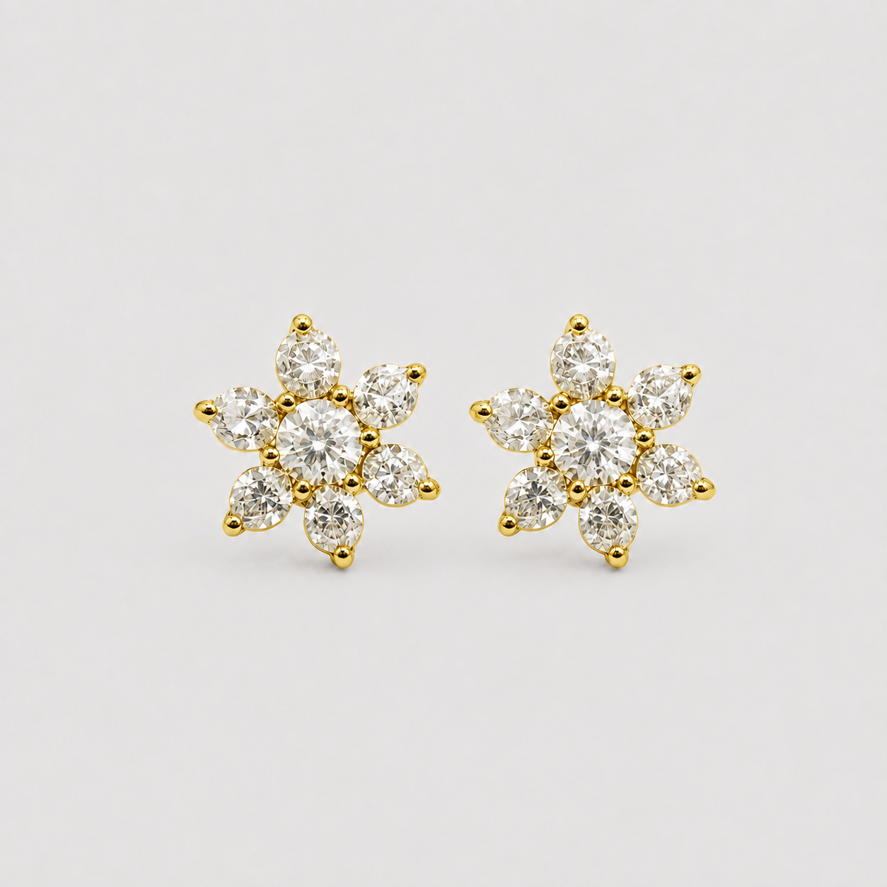0.30 Ct. Lab-Grown Diamond Round Cut Flower Earrings (EF-VS)