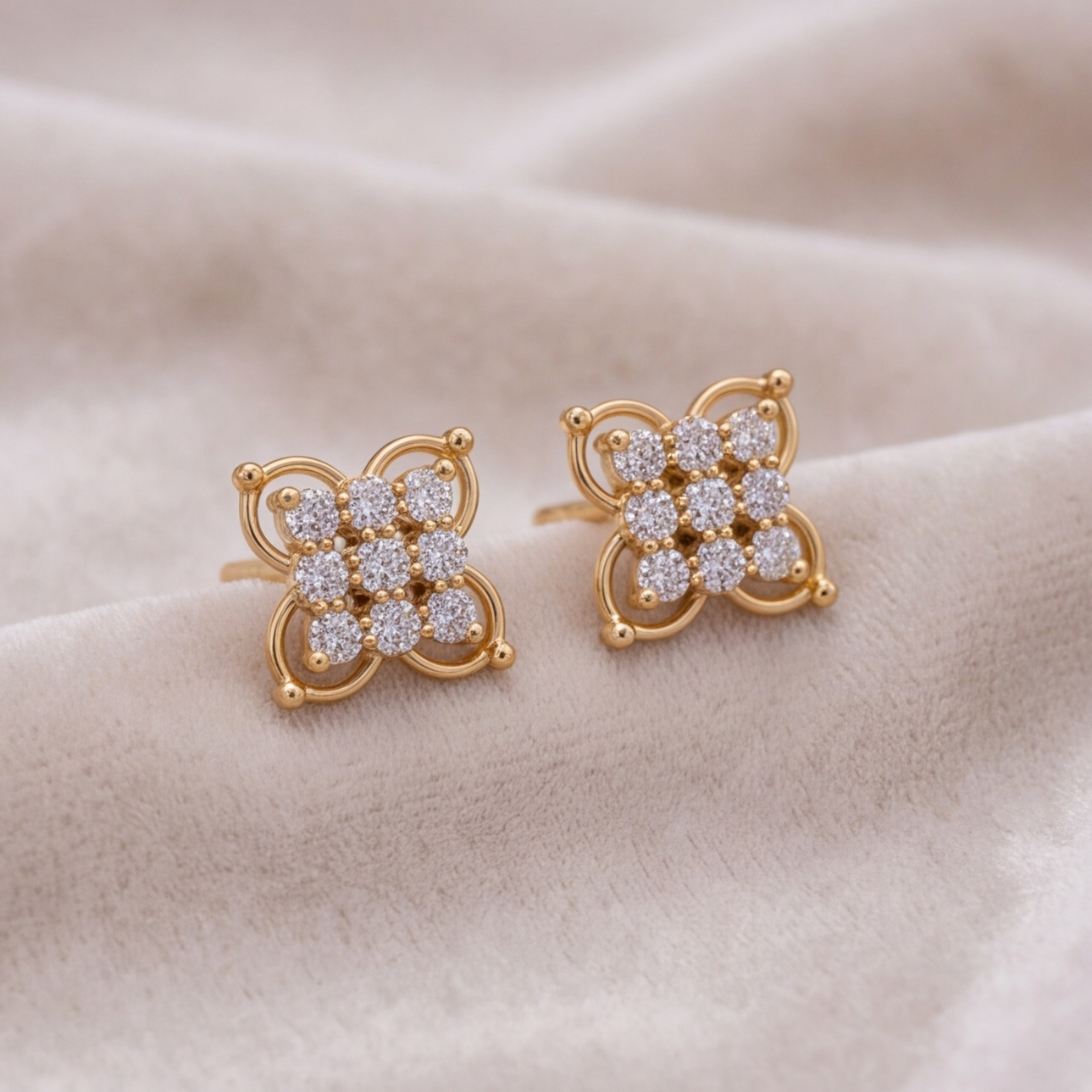 Round Cut Lab Grown Diamond Cluster Stud Earrings 0.30 Ct. (VS-EF)
