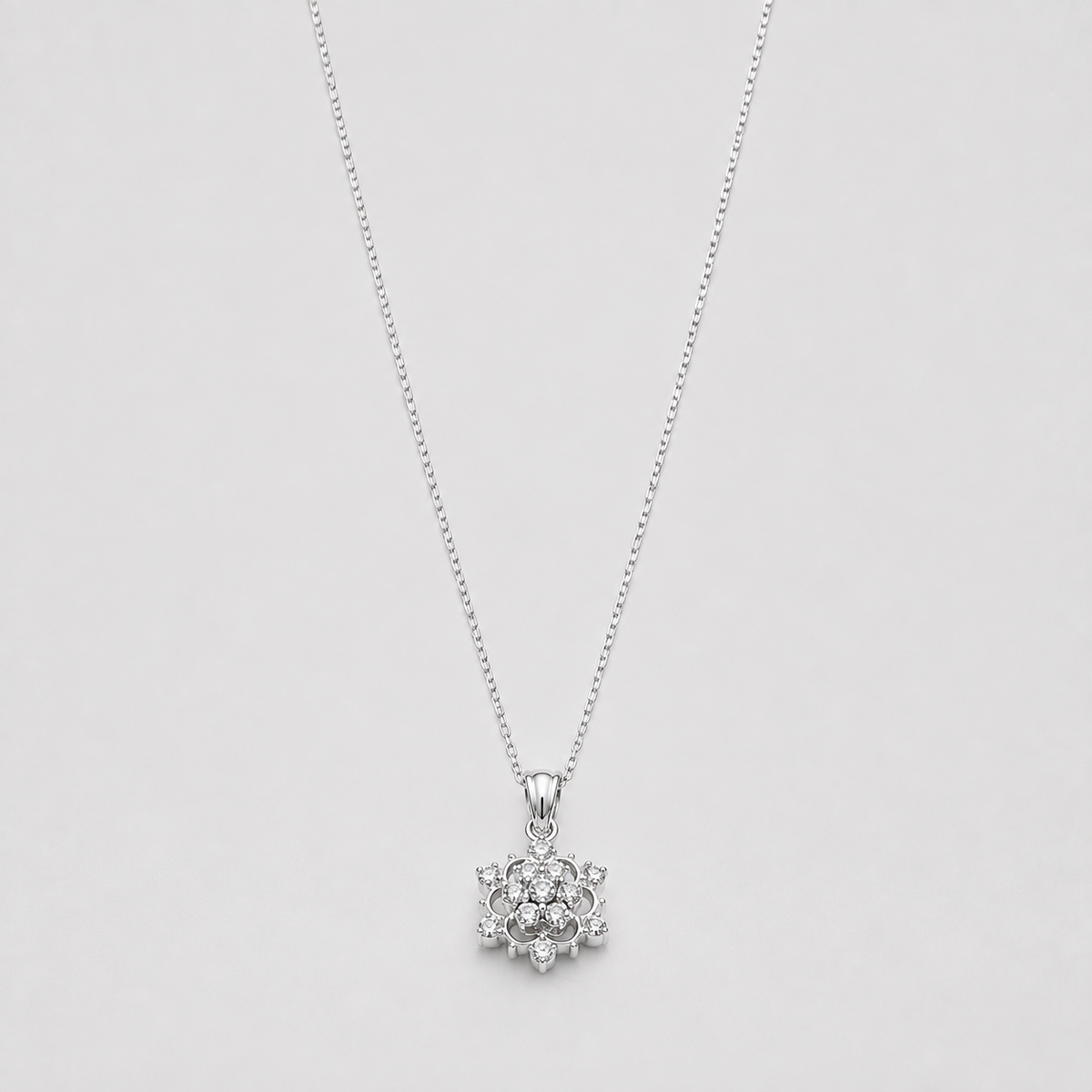 Lab Grown Diamond Round Cut Cluster Pendant Necklace 0.50 Ct. (VS-EF)