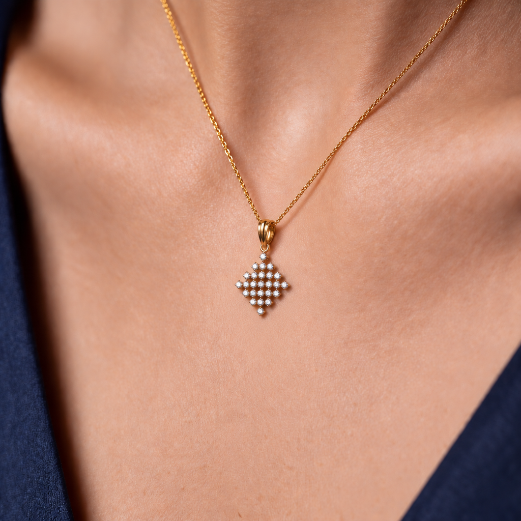 Lab Grown Diamond Round Cut 0.55 Ct. Cluster Pendant Necklace (VS-EF)
