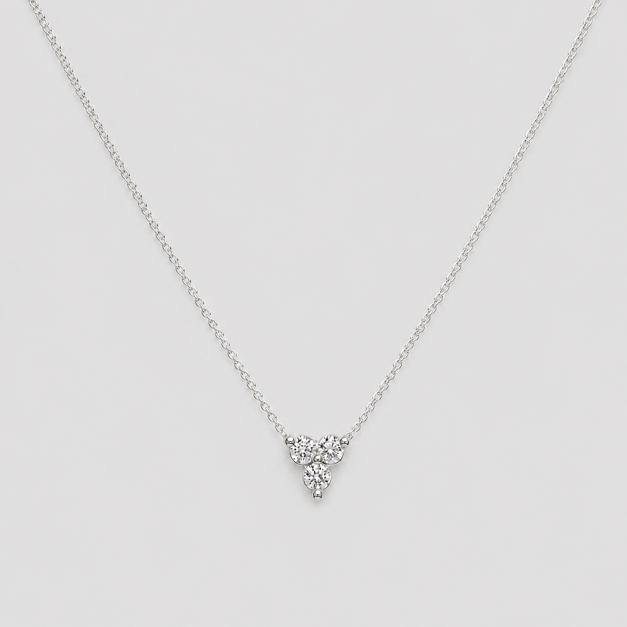 Lab-Grown Diamond Round Cut Cluster Pendant 0.15 Ct. (VS-EF)