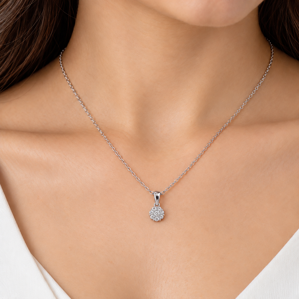 Lab Grown Diamond Cluster Pendant Necklace 0.25 Ct. (EF/VVS-VS)