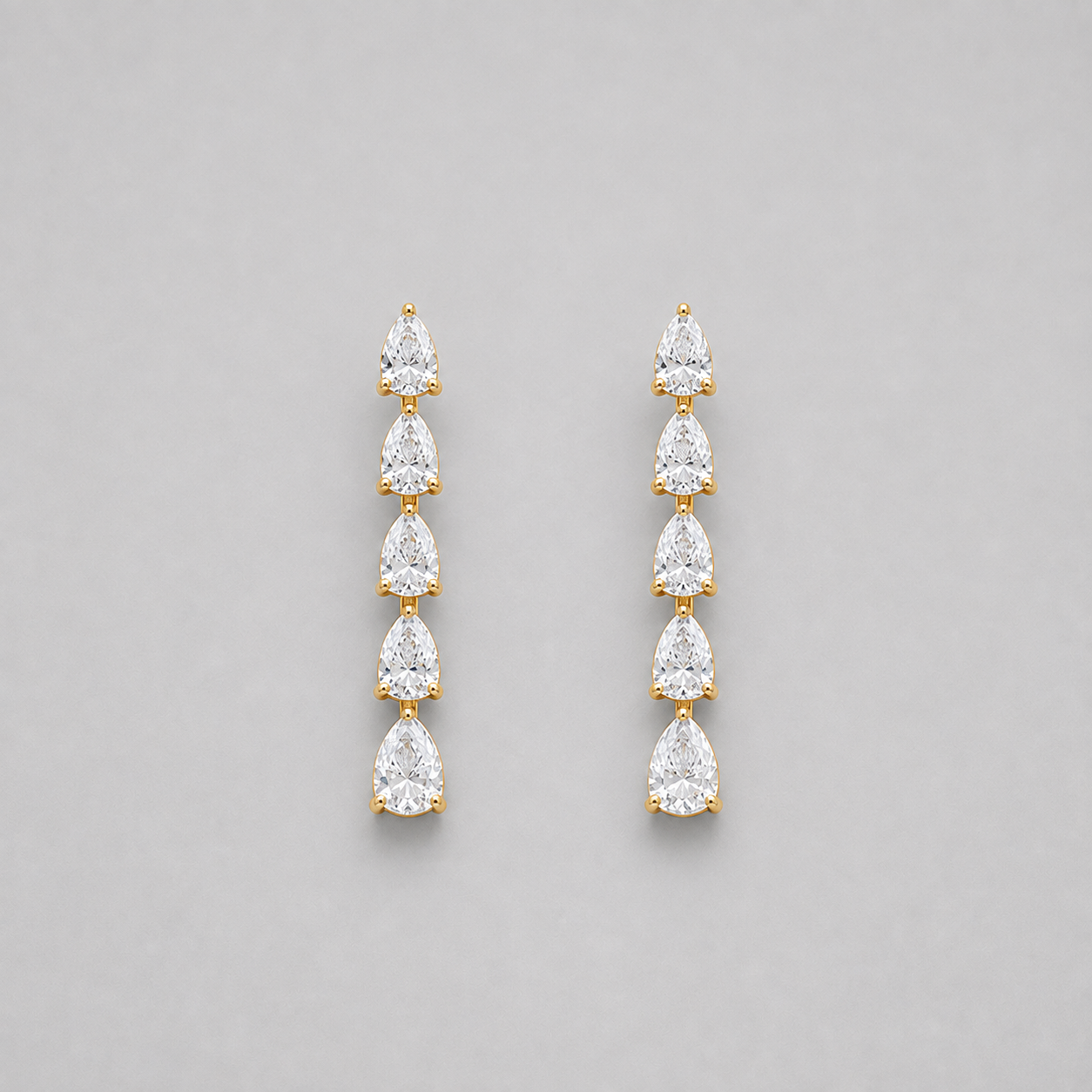 4 Ct. Lab Grown Diamond Pear Cut Dangle Earrings (VS-EF)