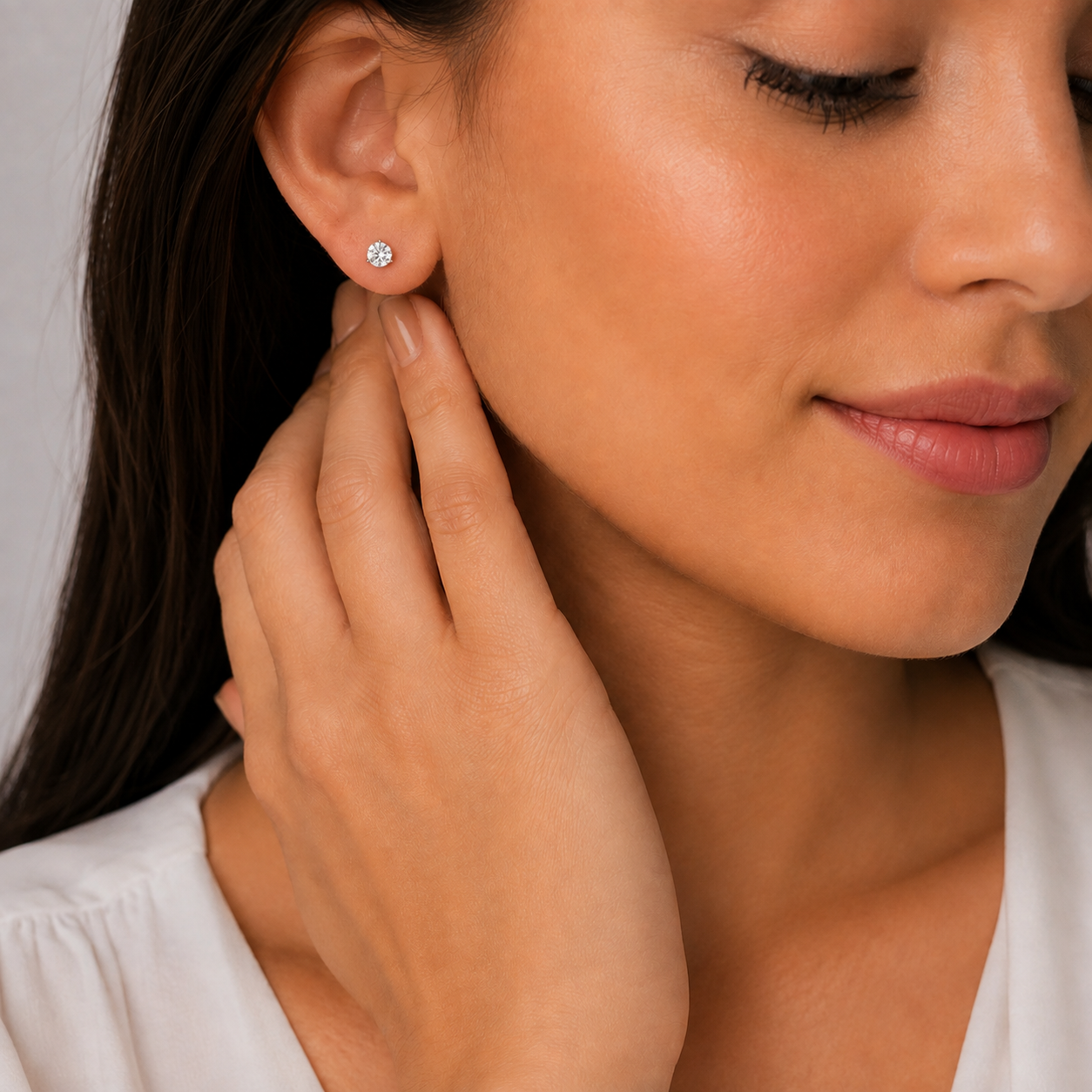 1.50 Ct. Lab Grown Diamond Round Cut Stud Earrings (VS-EF)
