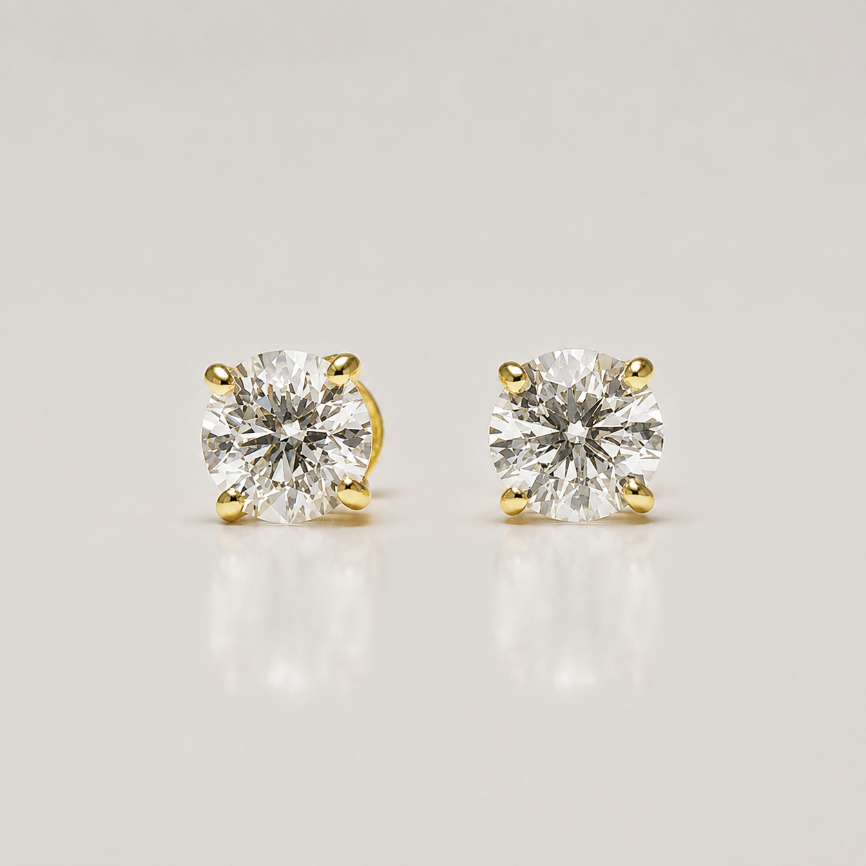 1.50 Ct. Lab-Grown Diamond Round-Cut Studs Earrings (VS-EF)