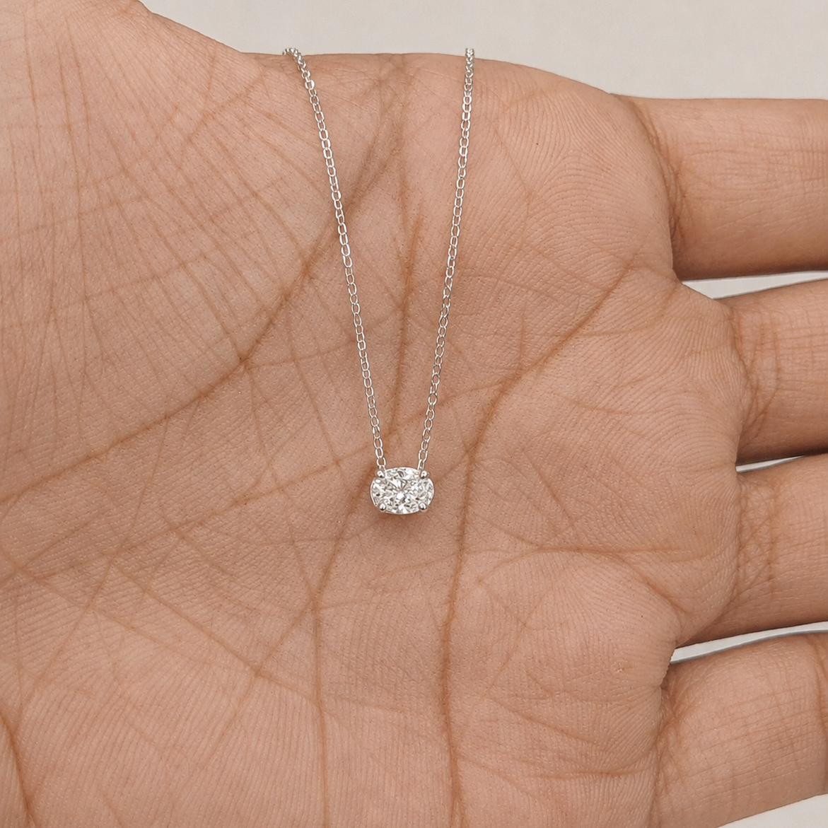 Lab-Grown Diamond Pendent Oval-Cut 0.50 (VS-EF)