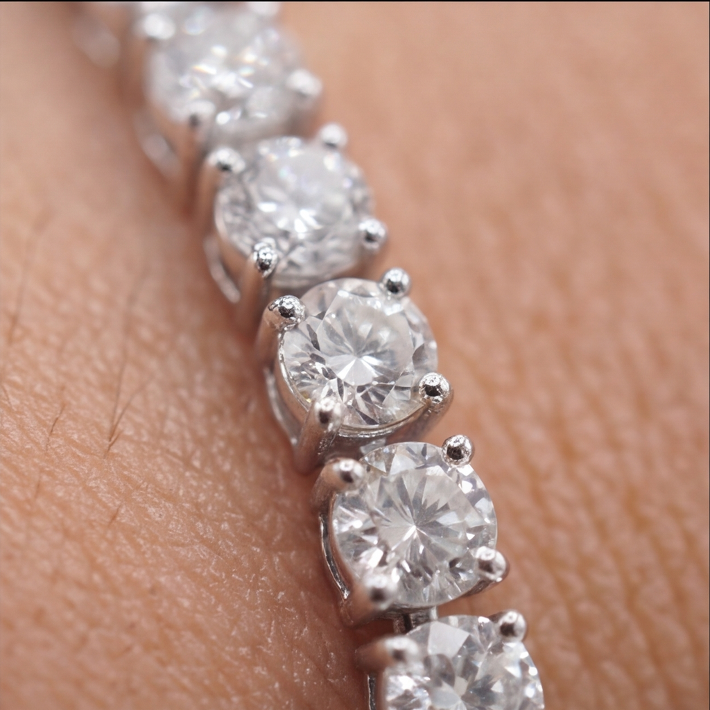 3.80 Ct. Lab-Grown Diamond Round-Cut Tennis Bracelet (VS-EF)