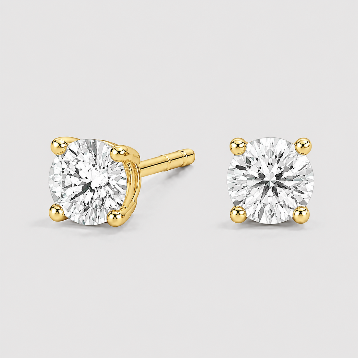 Round Cut Lab Grown Diamond Stud Earrings 0.50 Ct. (VS-EF)