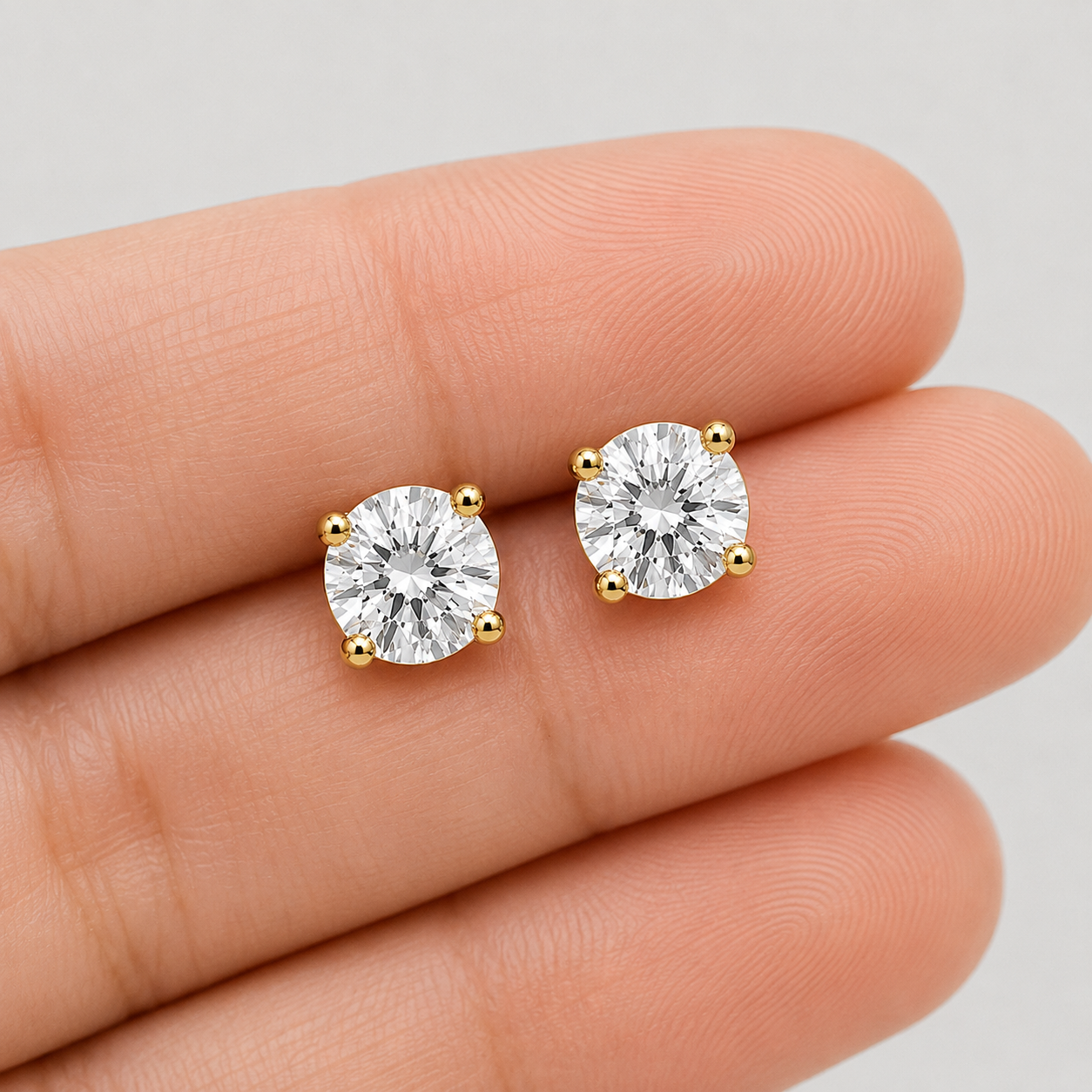 Lab Grown Diamond Round Cut 0.75 Ct. Stud Earrings (VS-EF)