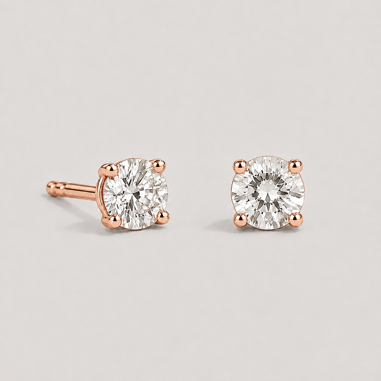 Lab Grown Diamond Round Cut 0.75 Ct. Stud Earrings (VS-EF)