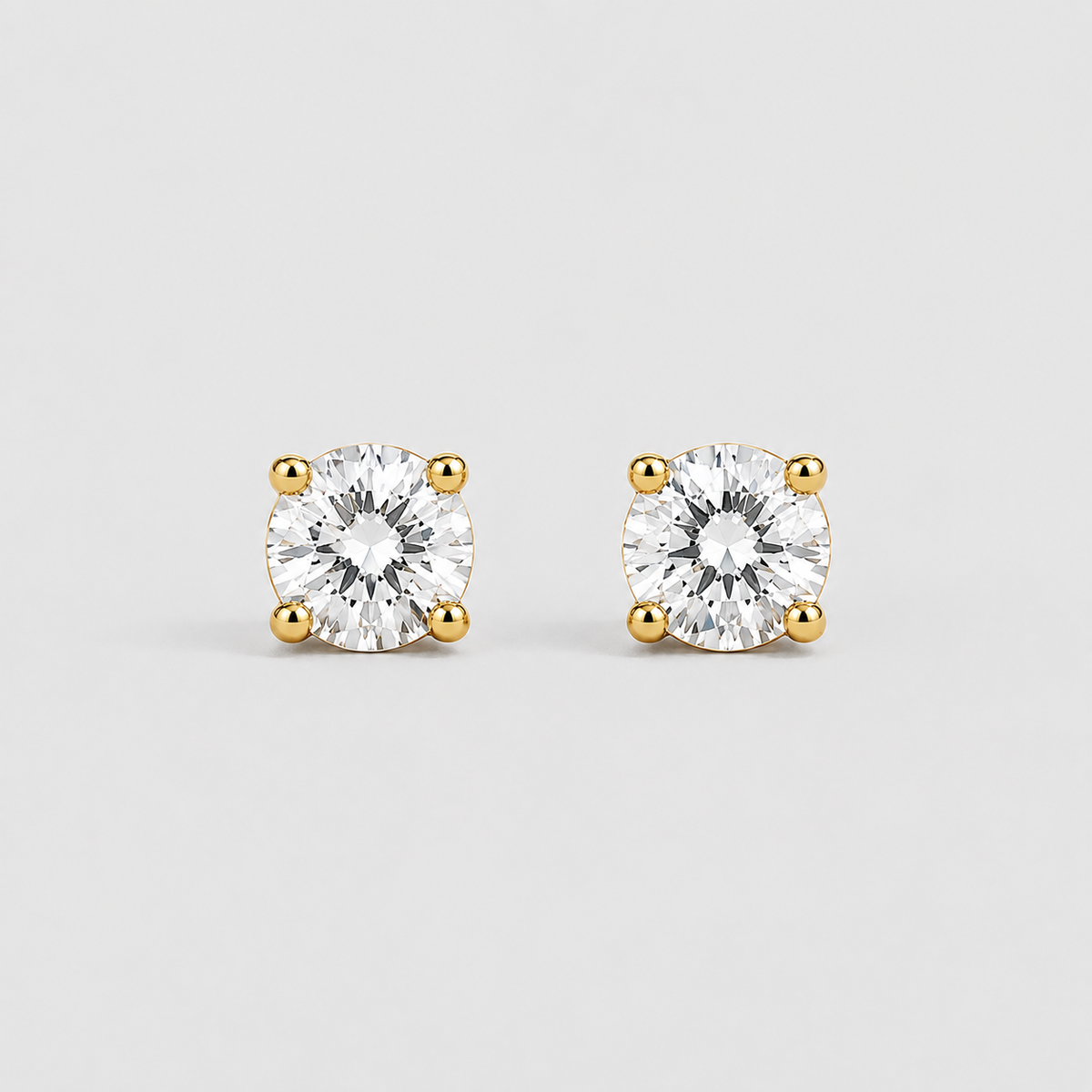 Lab Grown Diamond Round Cut 0.75 Ct. Stud Earrings (EF/VVS-VS)