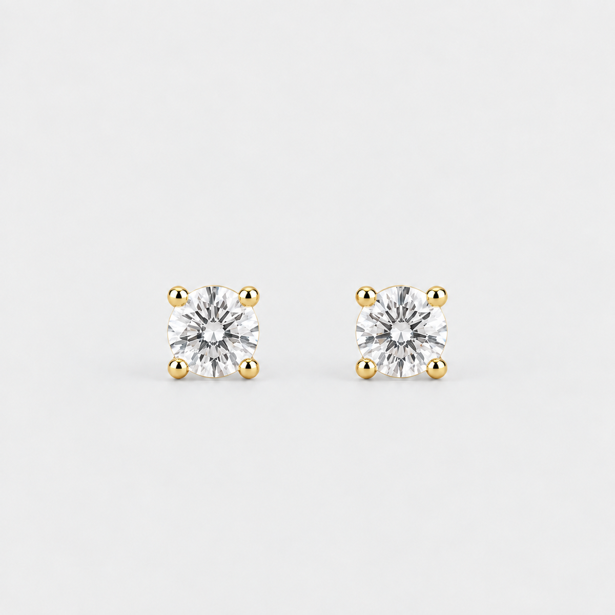 Lab-Grown Diamond Round-Cut Studs 0.50 Ct. (EF/VVS-VS)