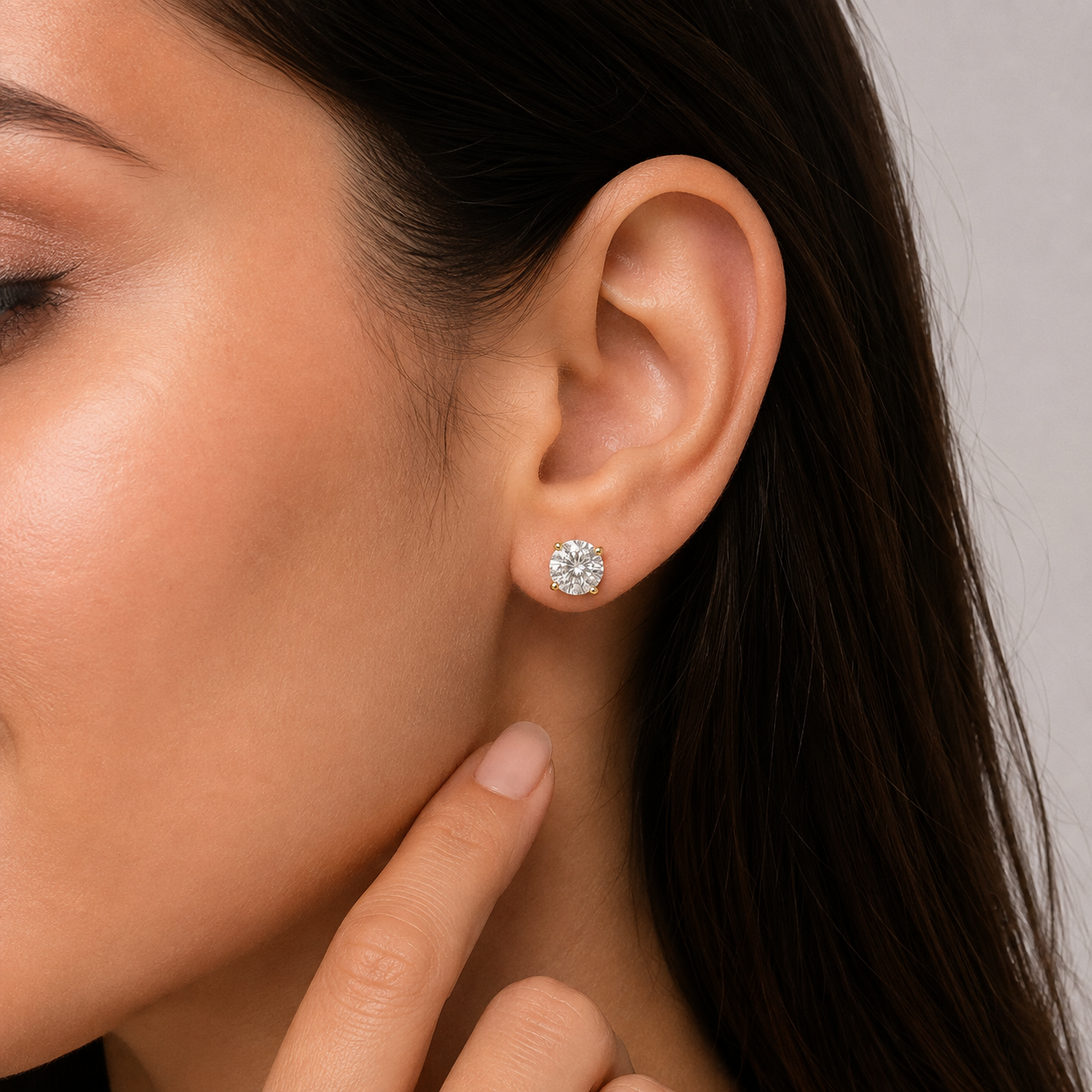 3 Ct. Lab-Grown Diamond Round-Cut Studs Earrings (VS-EF)