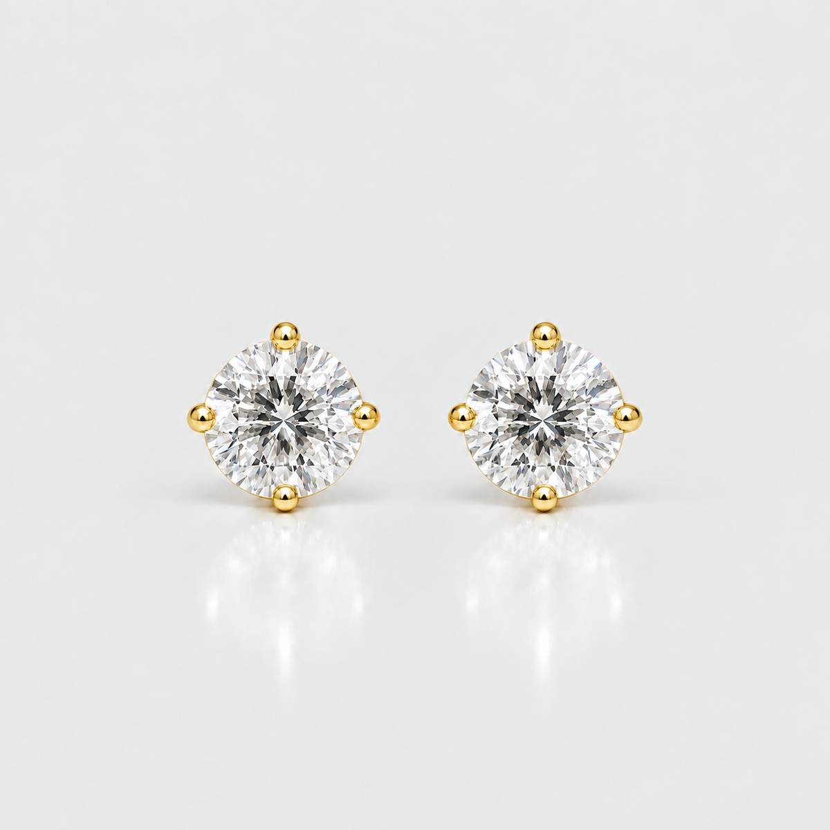 3 Ct. Lab-Grown Diamond Round-Cut Studs Earrings (EF/VVS-VS)
