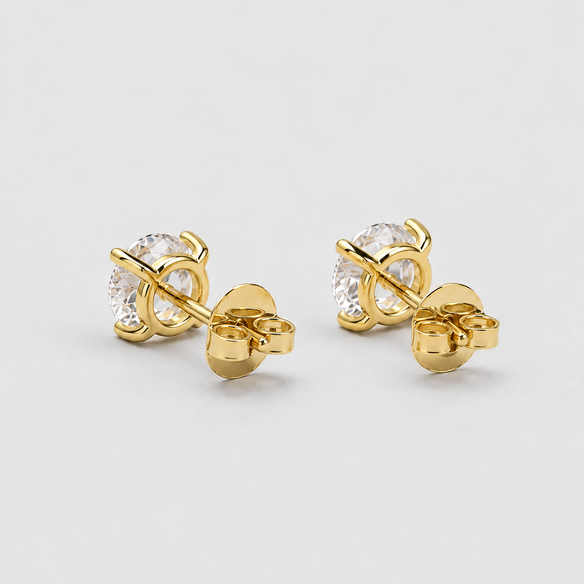 4 Ct. Lab-Grown Diamond Round-Cut Studs Earrings (EF/VVS-VS)