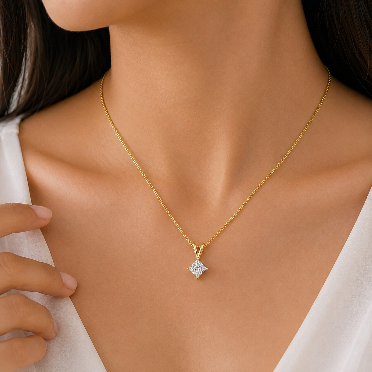 1 Ct. Princess Cut Lab Grown Diamond Solitaire Pendant Necklace (VS-EF)