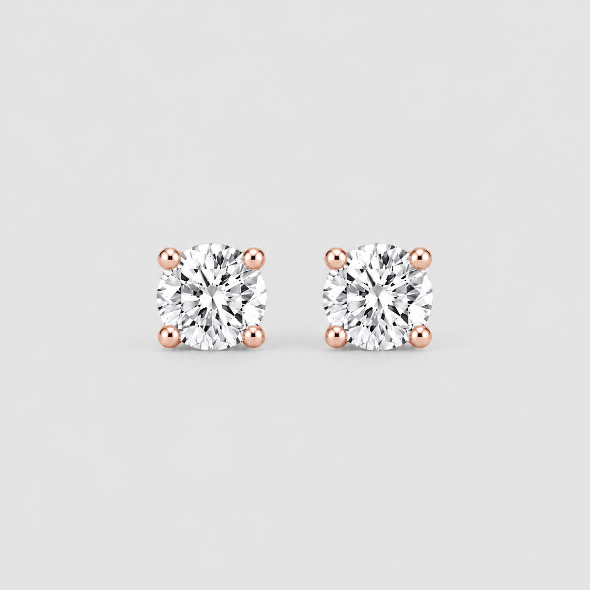 Lab-Grown Diamond 4-Prongs Studs Round Cut 0.25 Ct. (EF/VVS-VS)