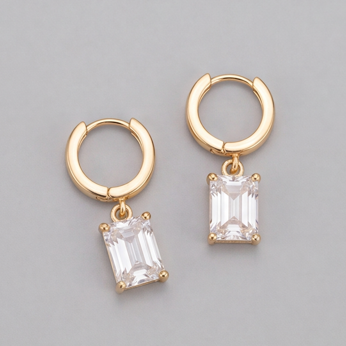 2 Ct. Emerald Cut Lab Grown Diamond Dangle Earring (VS-EF)