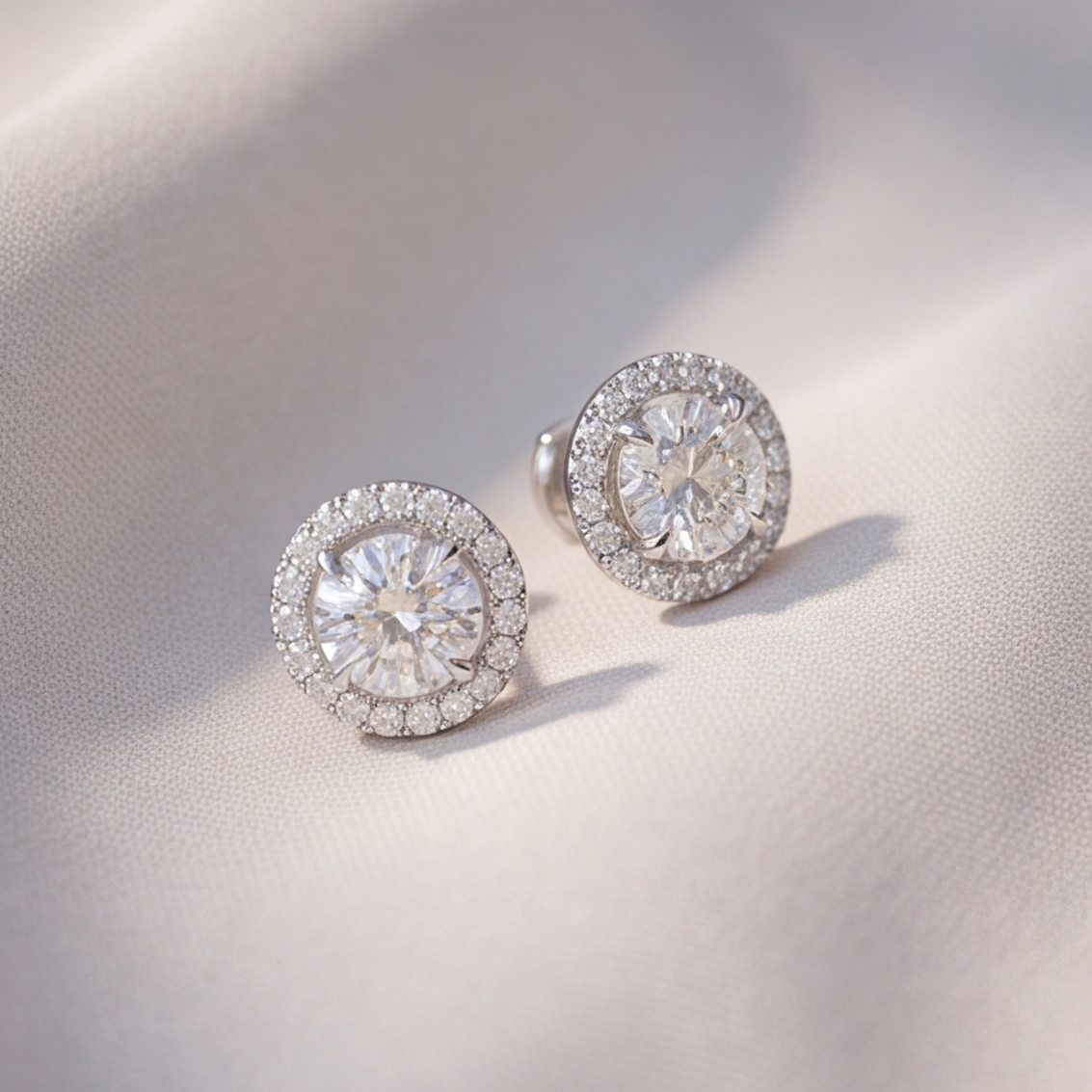 3.20 Ct. Lab Grown Diamond Round Cut Halo Stud Earrings (VS-EF)