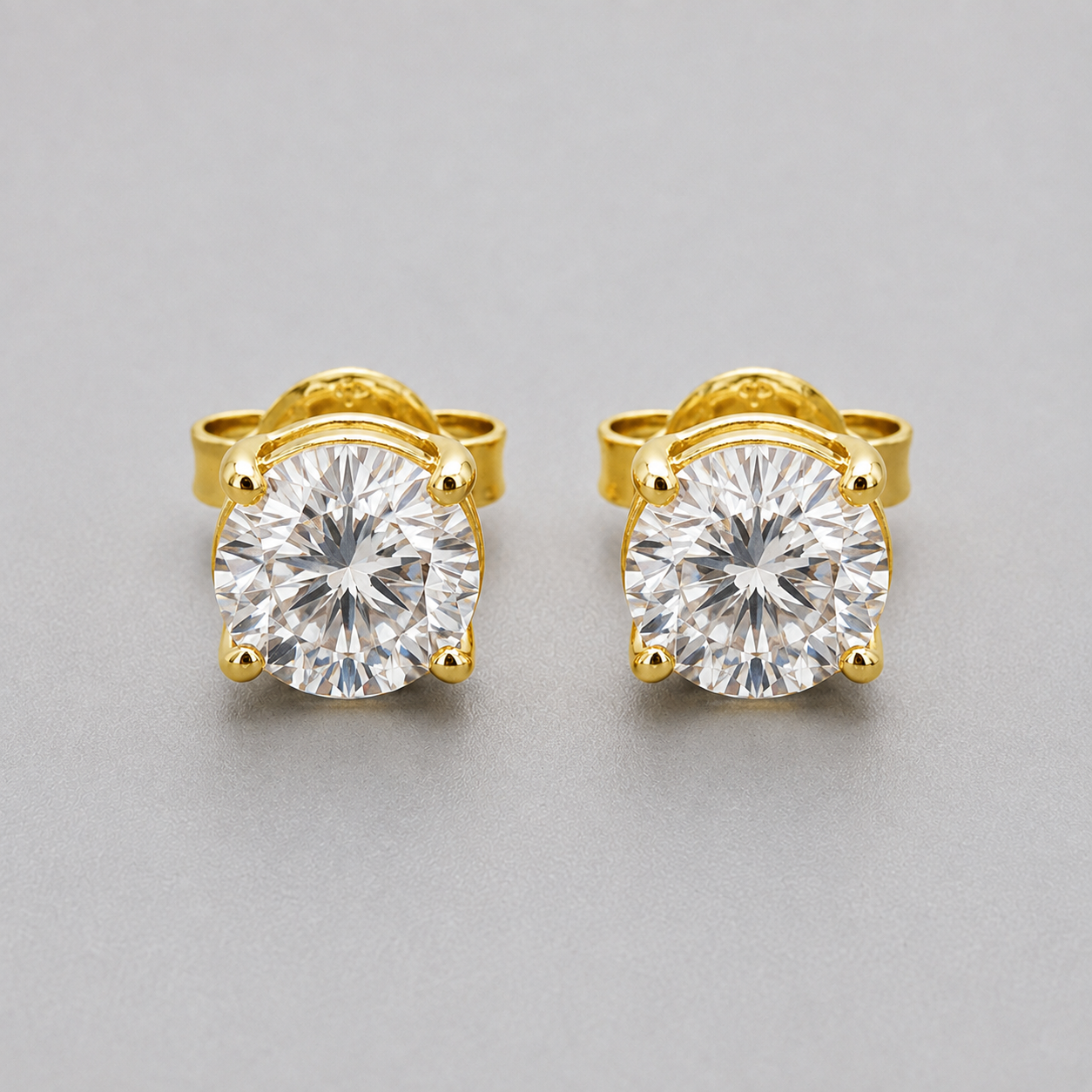 1 Ct. Lab Grown Diamond Round Cut Stud Earrings (EF-VS)