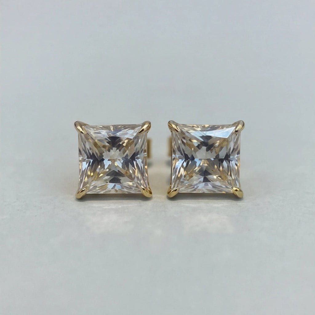 2.00 Ct Lab Grown Diamond Princess Cut Stud Earrings (VS-EF)