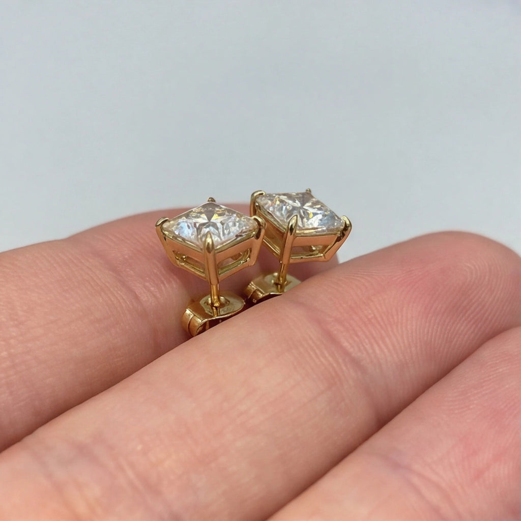 2.00 Ct Lab Grown Diamond Princess Cut Stud Earrings (VS-EF)