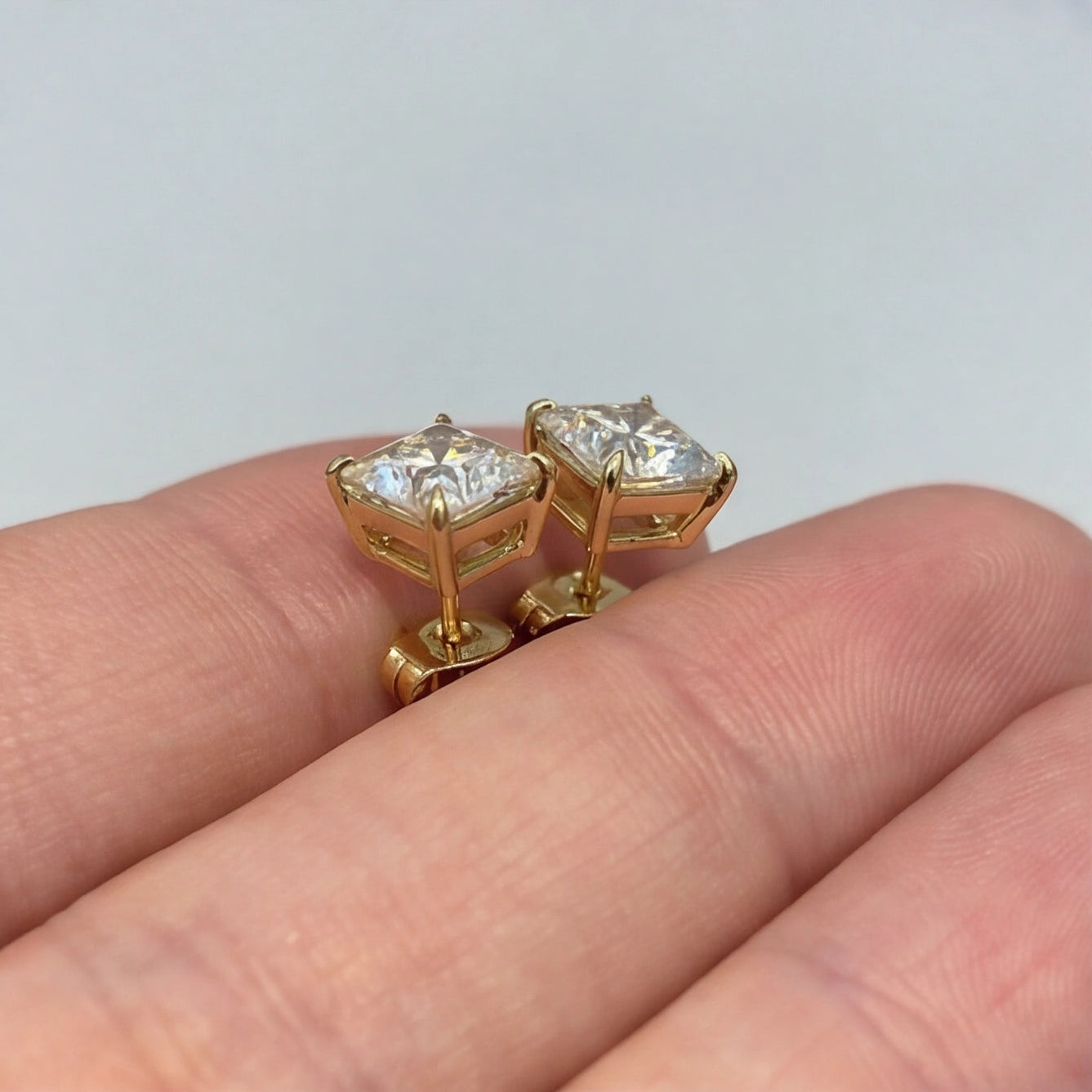 2.00 Ct Lab Grown Diamond Princess Cut Stud Earrings (VS-EF)