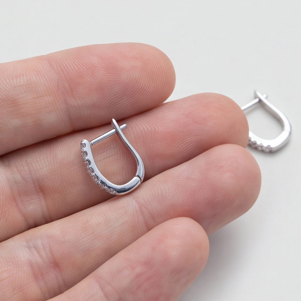 Lab-Grown Diamond Hoop Earrings Round cut 0.30 Ct. (VS-EF)