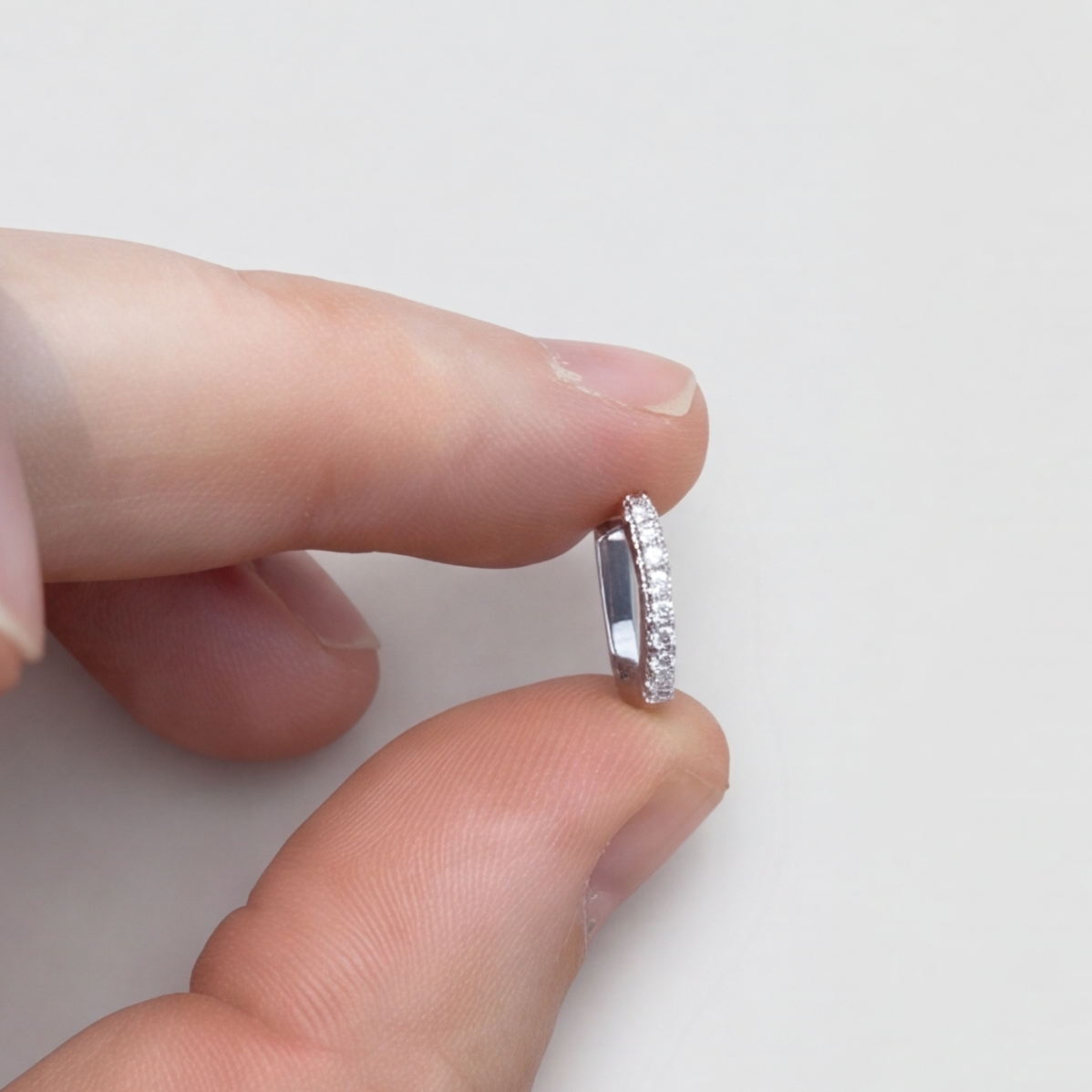 Lab-Grown Diamond Hoop Earrings Round cut 0.30 Ct. (VS-EF)