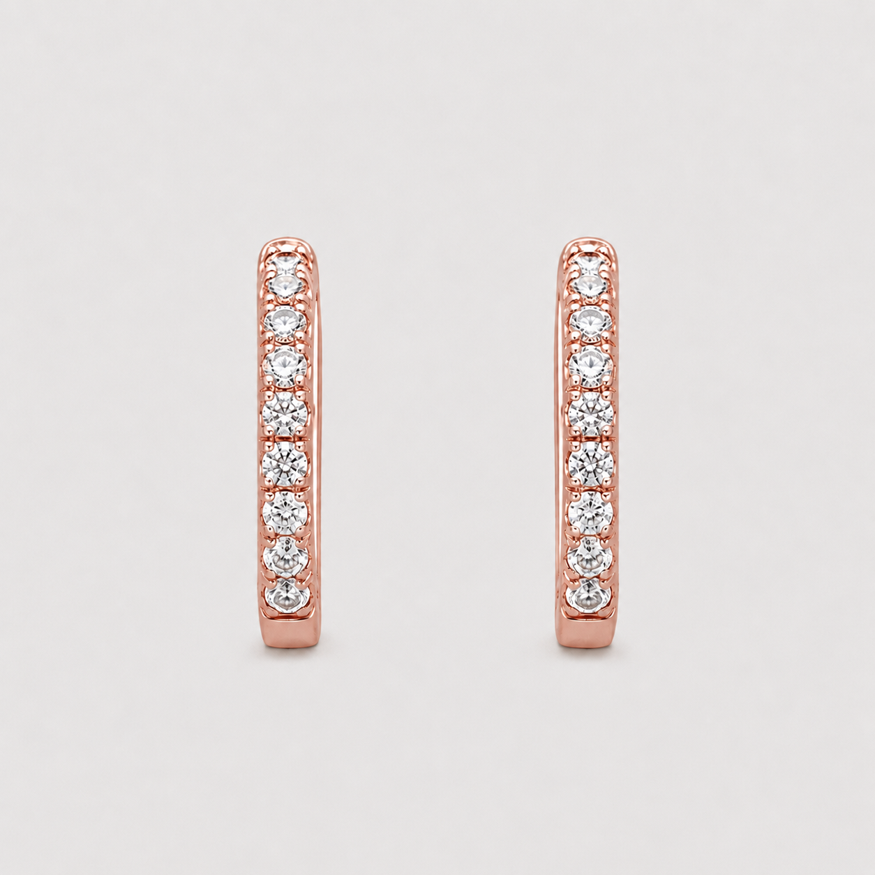 Lab-Grown Diamond Hoop Earrings Round cut 0.30 Ct. (VS-EF)