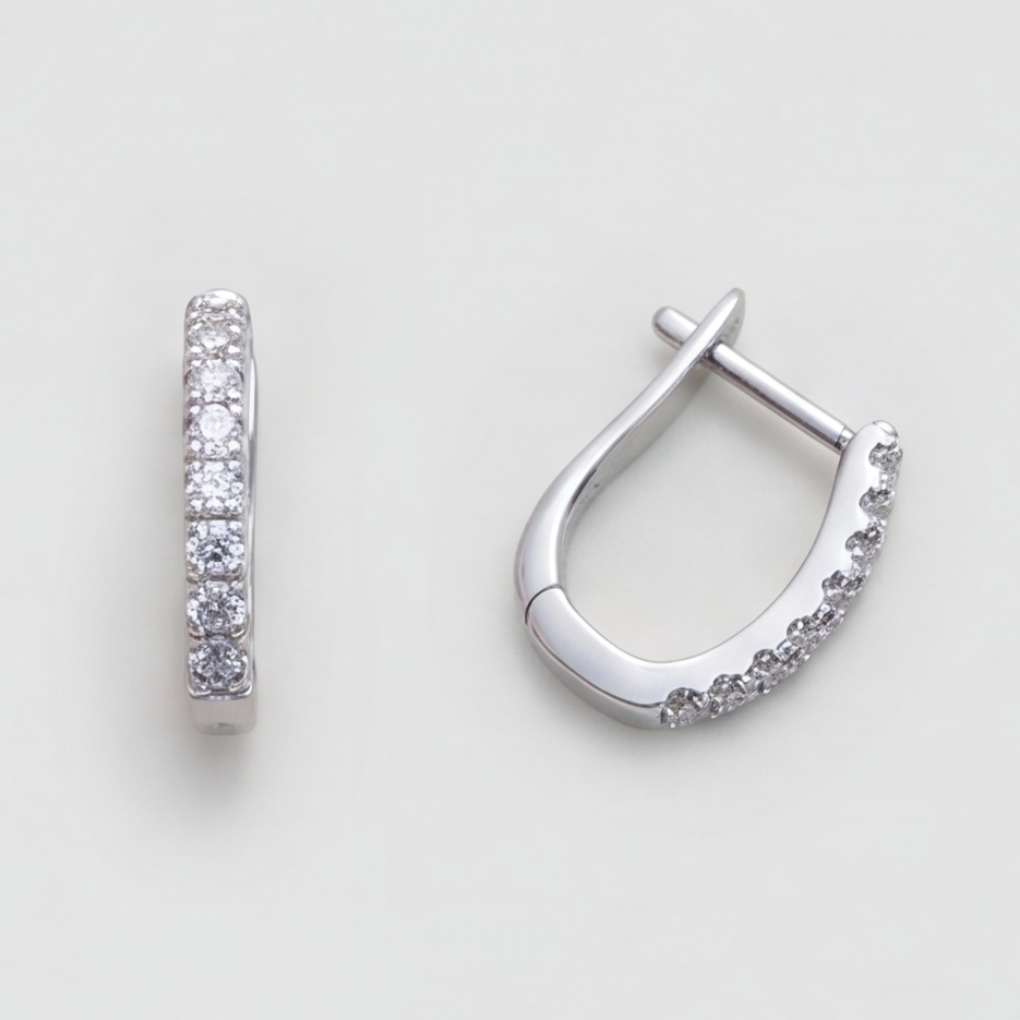 Lab-Grown Diamond Hoop Earrings Round cut 0.30 Ct. (VS-EF)