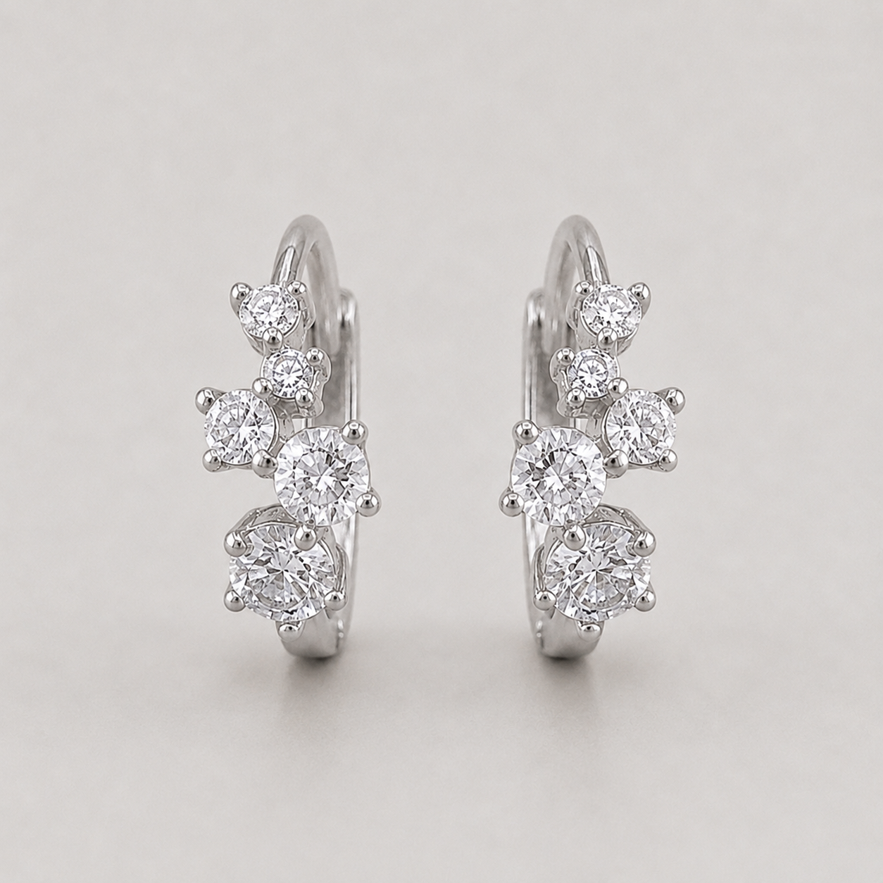 Lab-Grown Diamond Round Cut Hoop Earrings 0.40 Ct. (VS-EF)