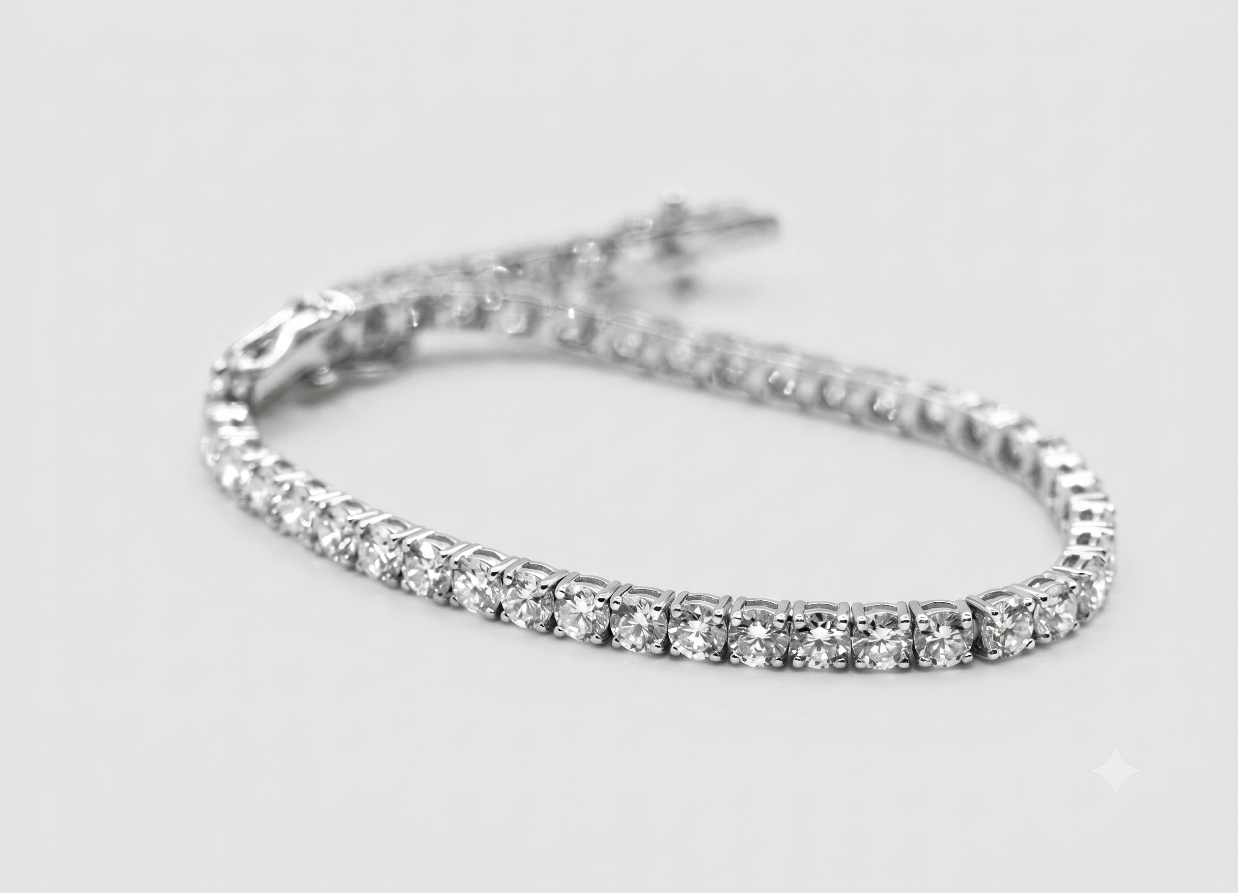 7.00tcw  (VS-EF) Lab-Grown Diamond Tennis Bracelet for Women