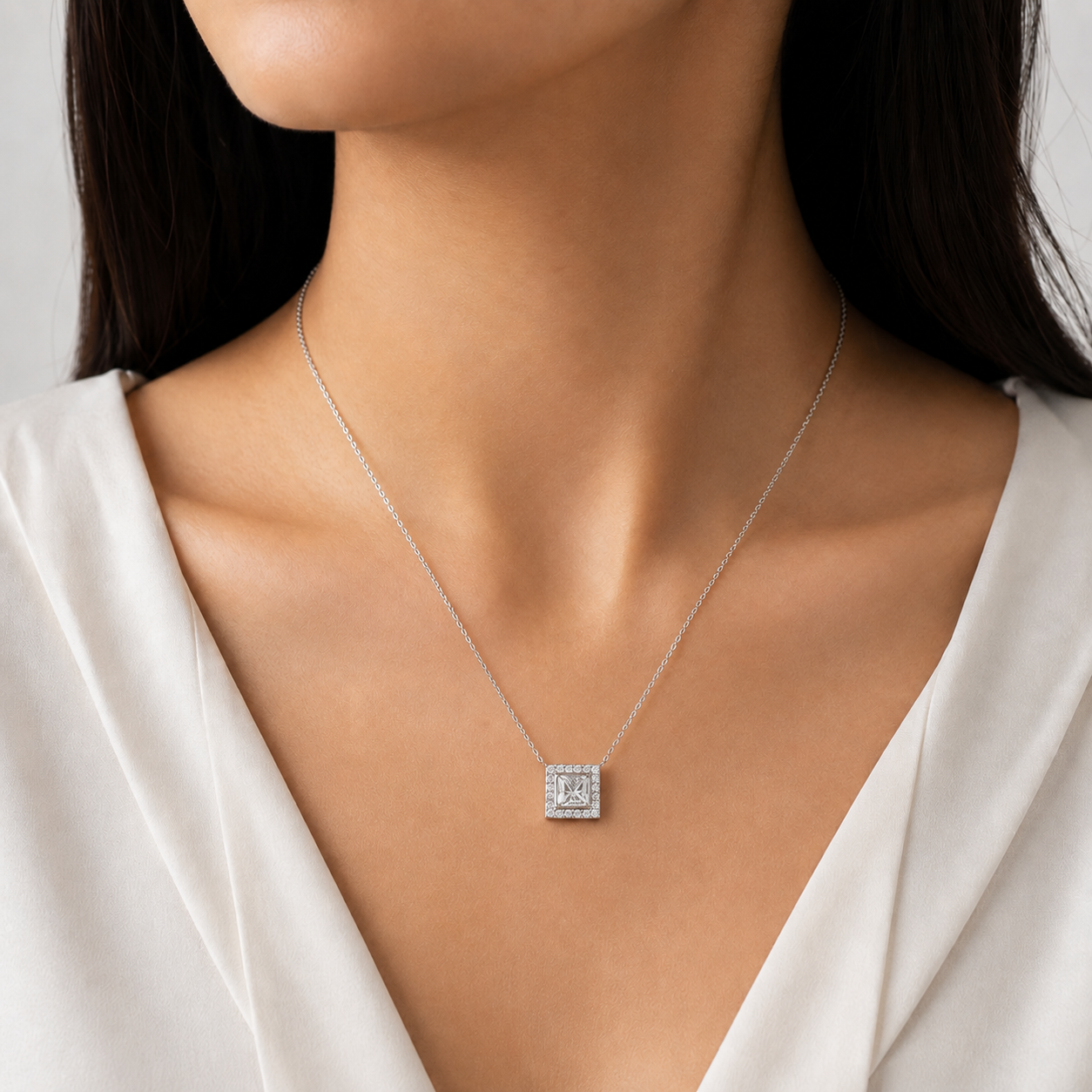 Lab Grown Diamond Princess Cut Halo Pendant Necklace 0.90 Ct. (VS-EF)