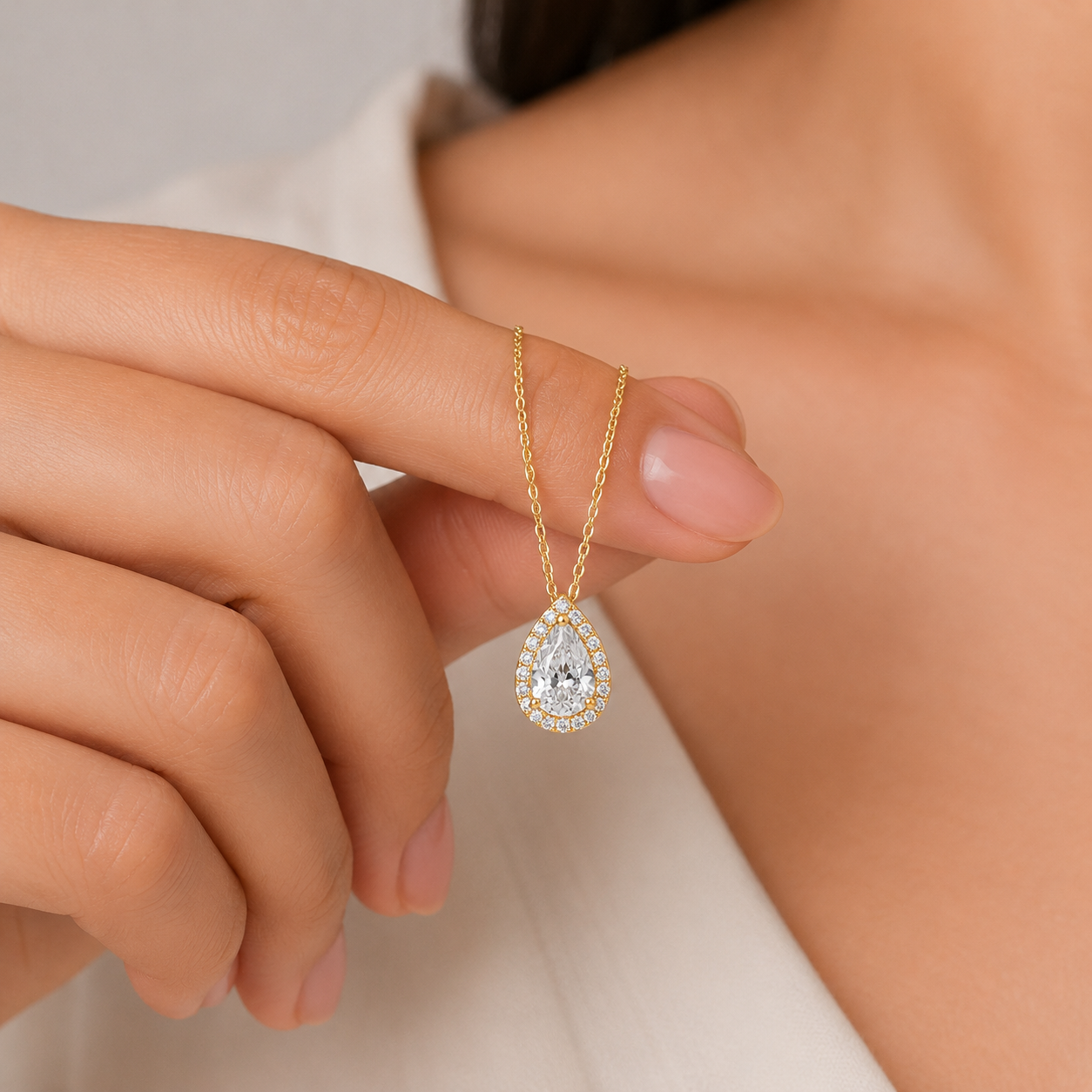 1.05 Ct. Lab Grown Diamond Halo Pendant Necklace (VS-EF)