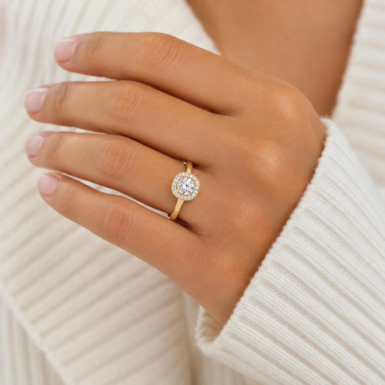 1.05 Ct. Lab Grown Diamond Round Cut Halo Ring (VS-EF)