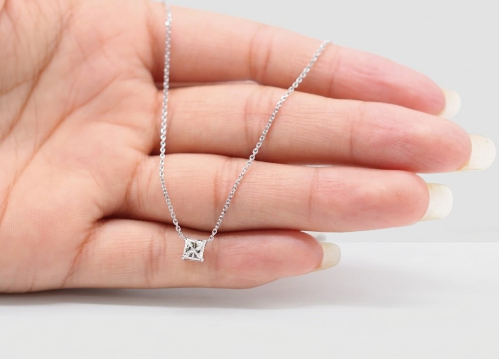 0.20 CT (VS–EF) Princess Cut Lab-Grown Diamond Solitaire Pendant Necklace for Women