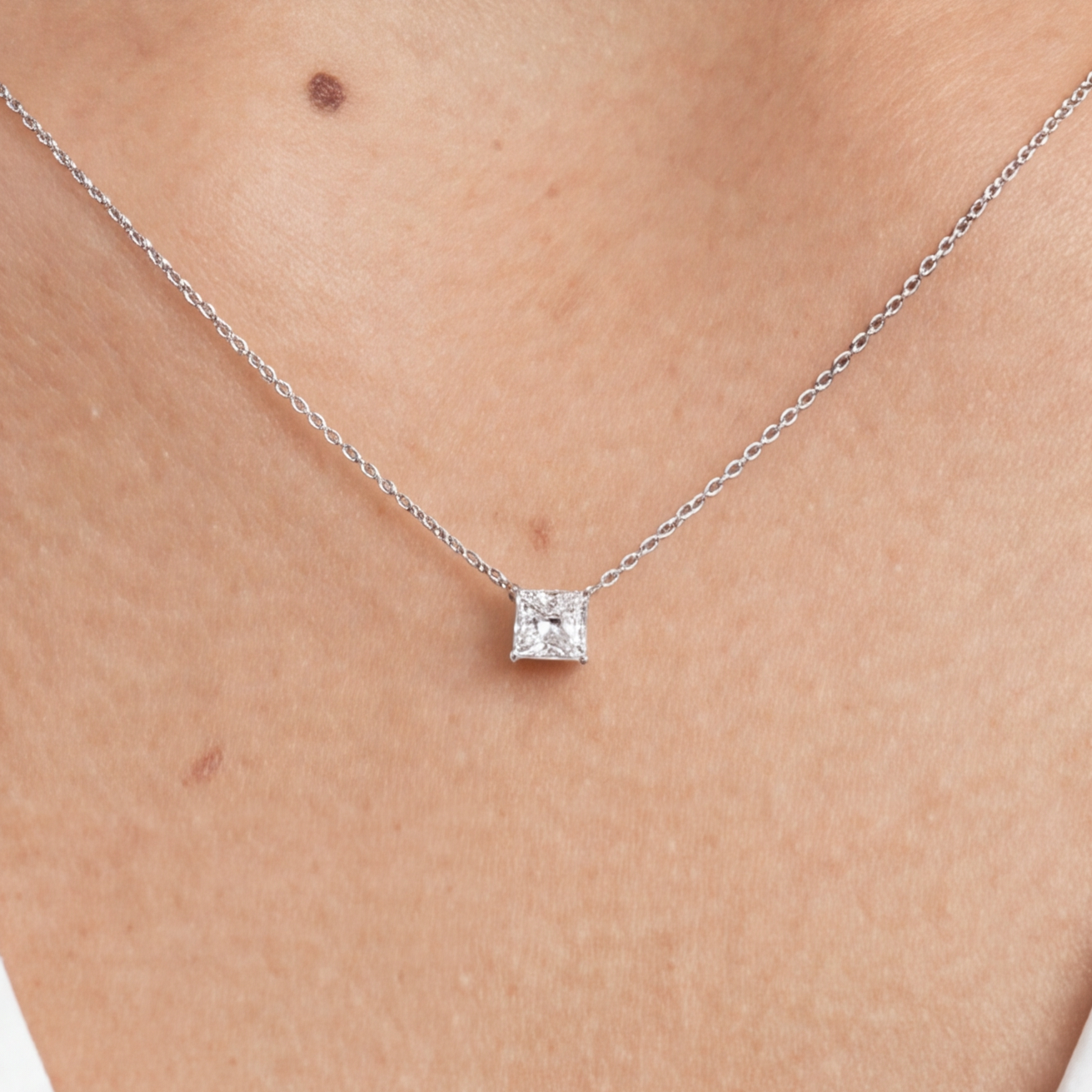 0.20 CT (VS–EF) Princess Cut Lab-Grown Diamond Solitaire Pendant Necklace for Women