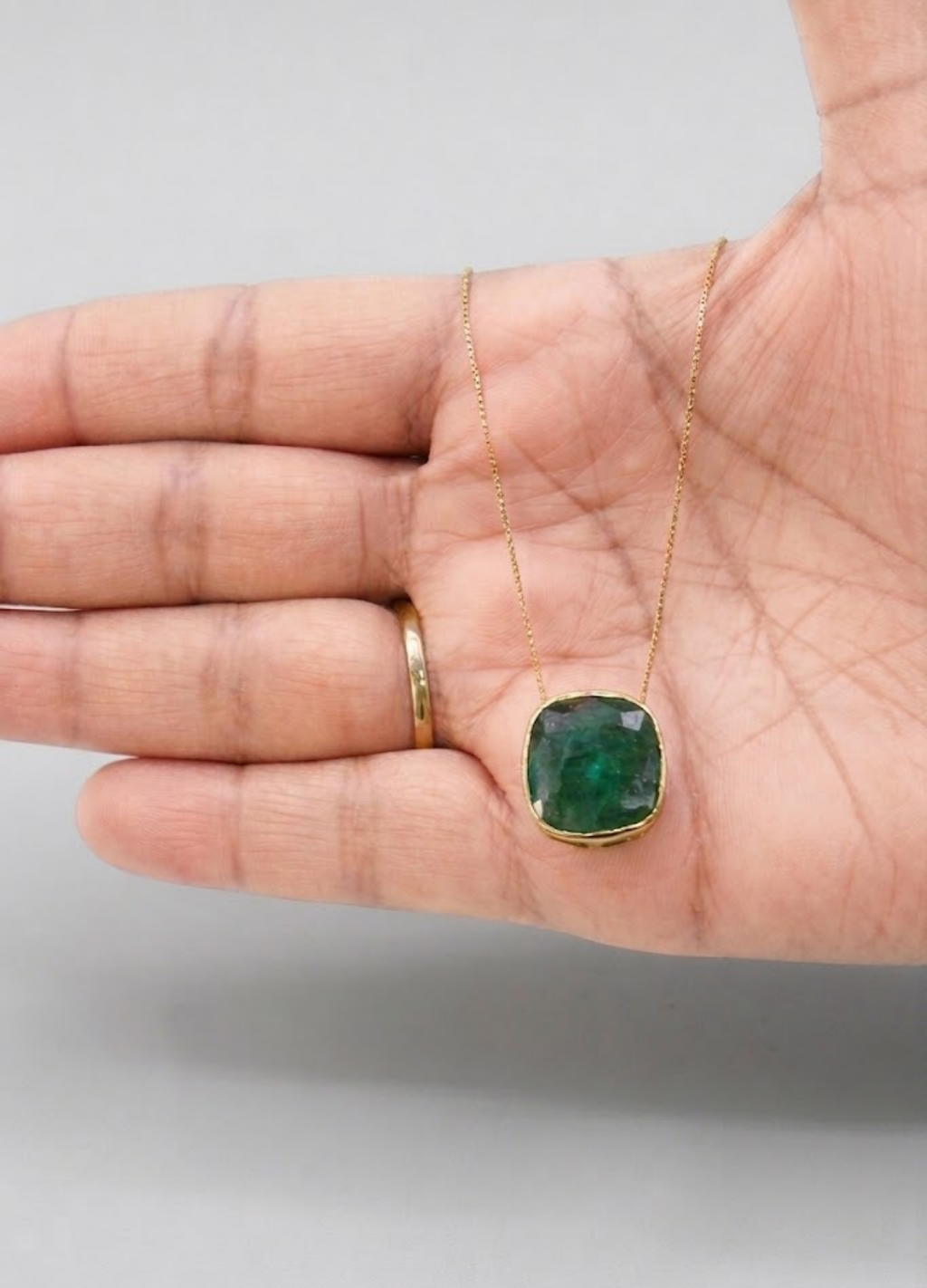 5 CT Cushion Cut Green Gemstone Pendant Necklace