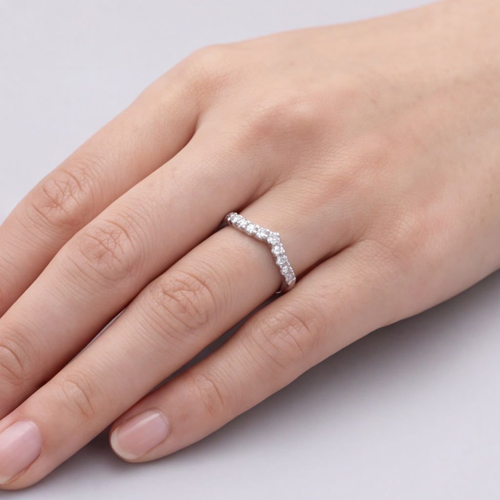 Twisted Lab-Grown Diamond Wedding Band 0.10 Ct. (VS–EF)