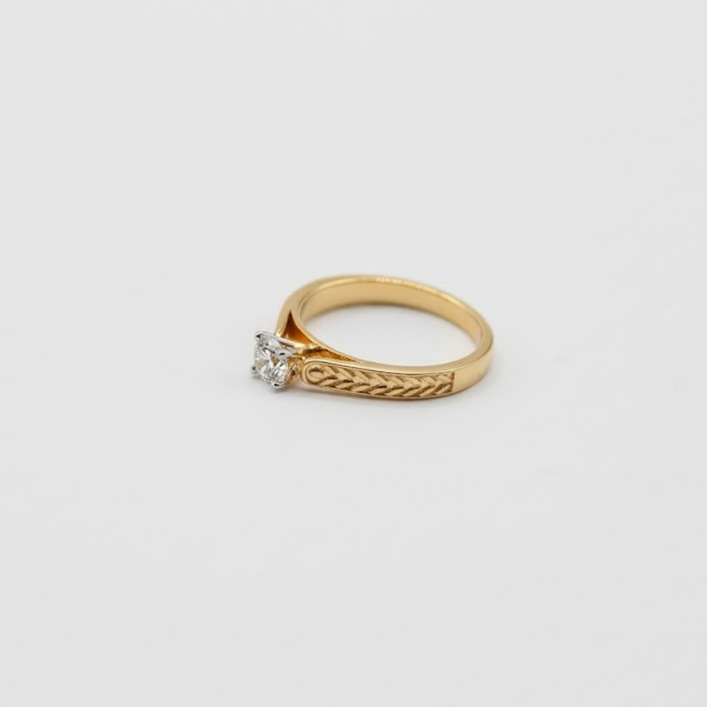 Round Solitaire Lab Grown Diamond Engagement Ring - 0.50tcw ( VS- EF)
