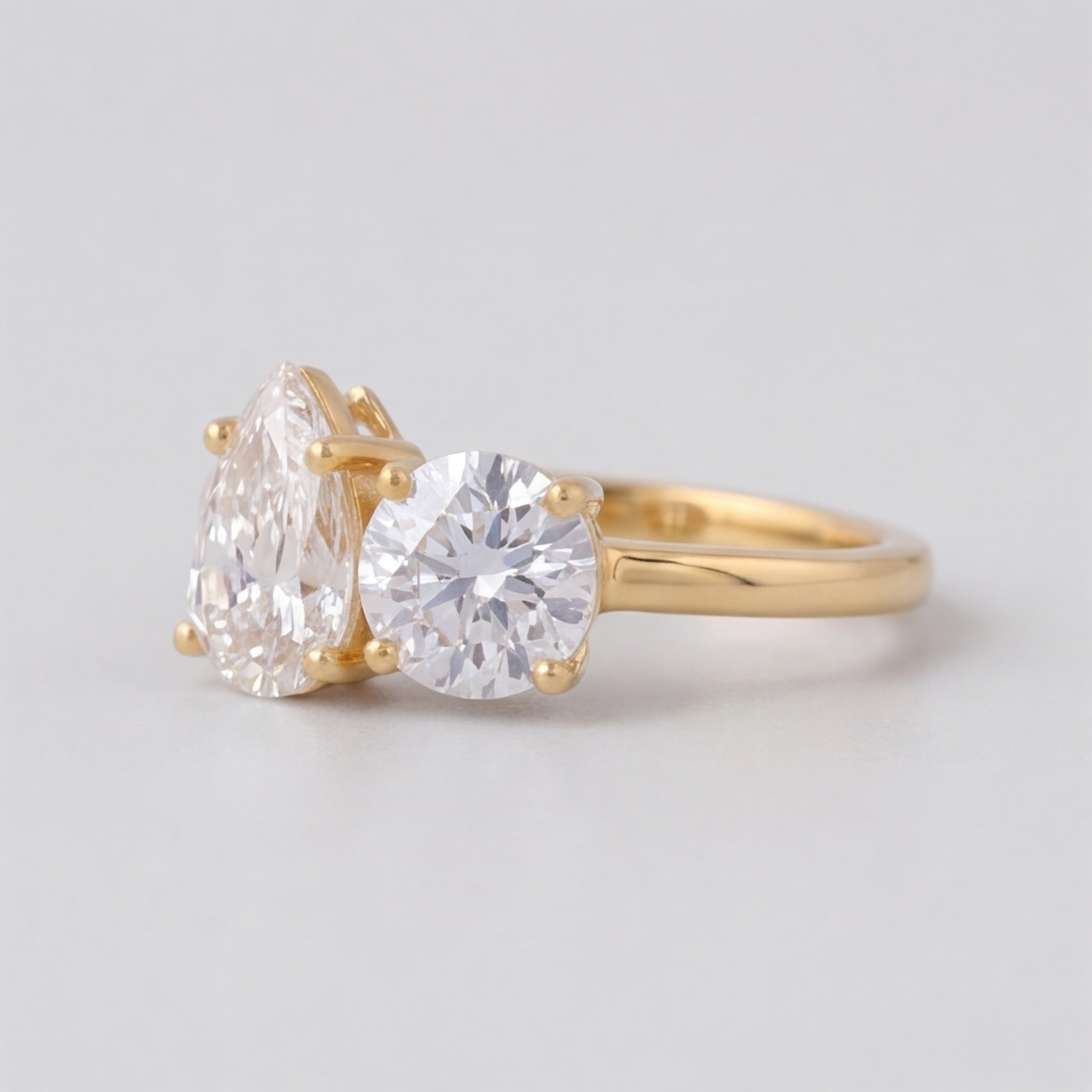 3 Ct. Lab-Grown Diamond Toi et Moi Pear & Round Cut (VS-EF)