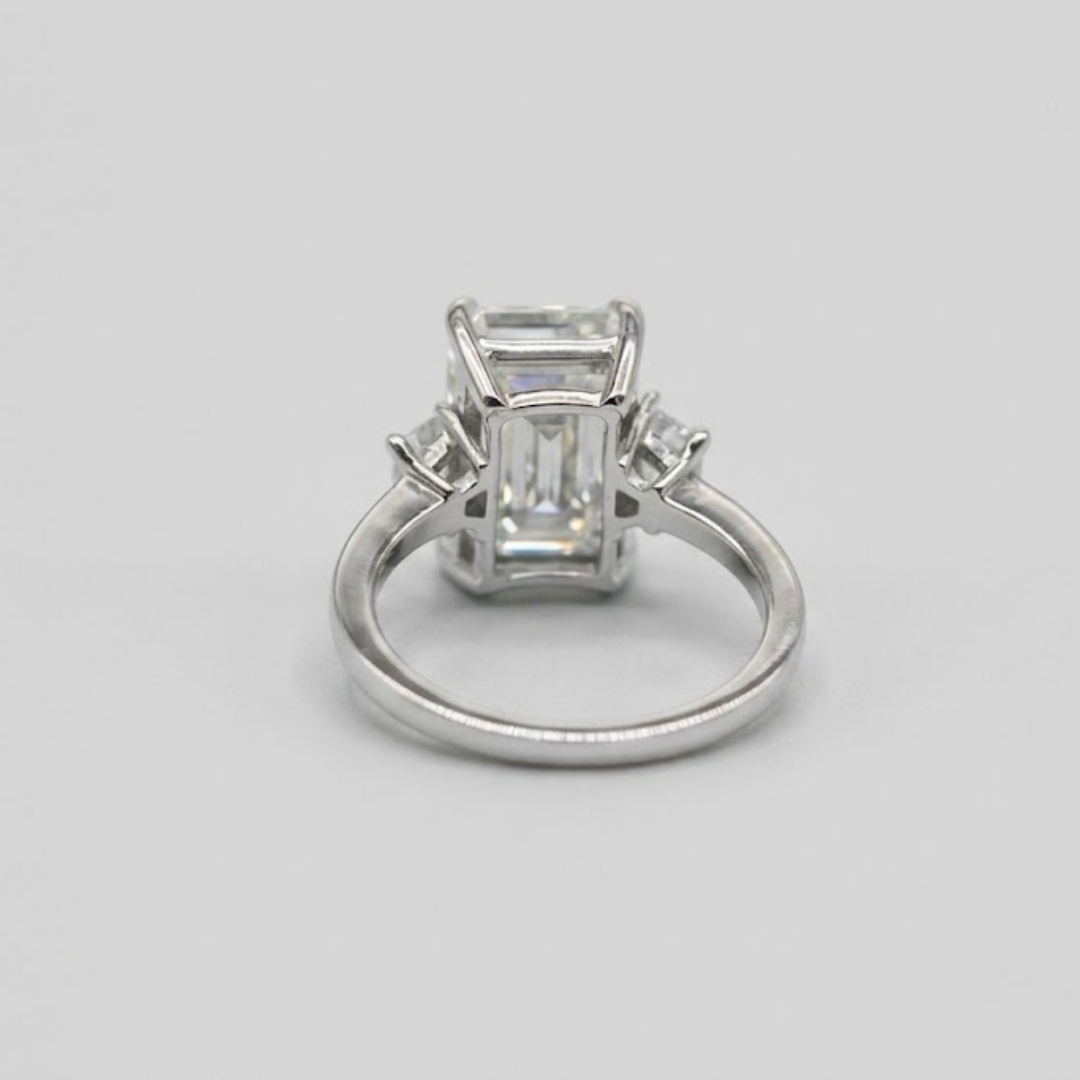 2.00tcw (VS-EF) Princess Cut Lab-Grown Diamond Pavé Engagement Ring in Gold