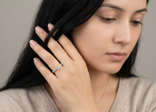 1.00tcw  (VS- EF) Round Brilliant Lab-Grown Diamond Pavé Engagement Ring in Gold