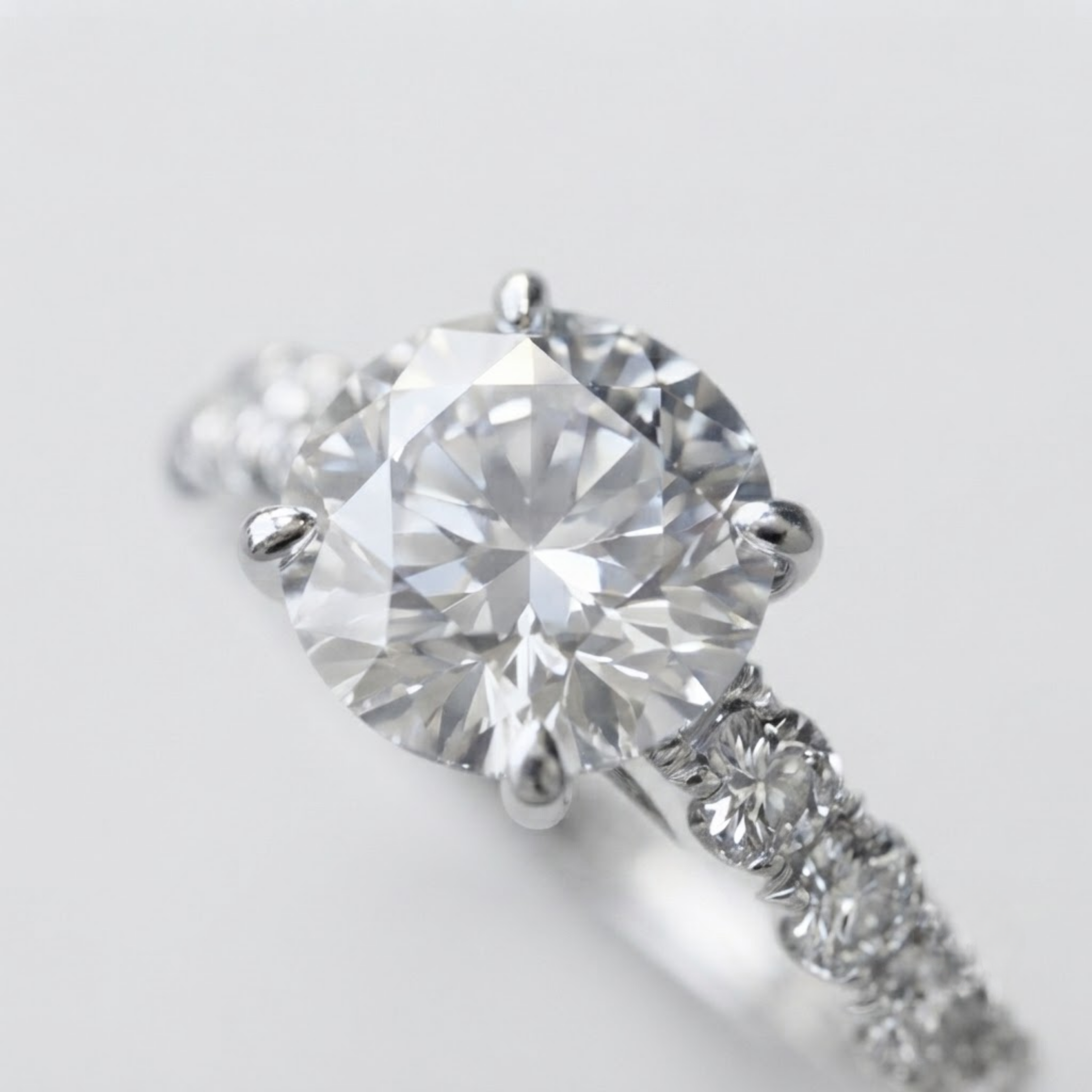 1.00tcw  (VS- EF) Round Brilliant Lab-Grown Diamond Pavé Engagement Ring in Gold
