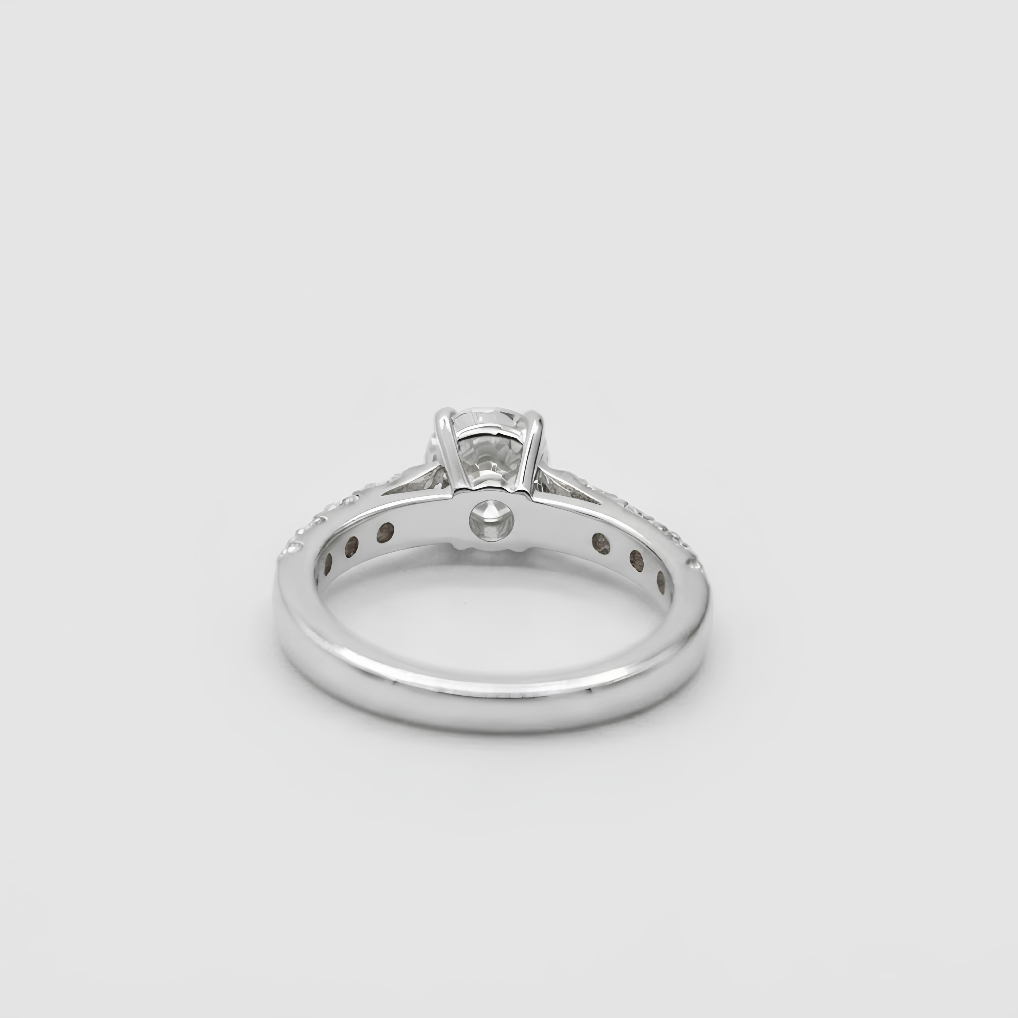 1.00tcw  (VS- EF) Round Brilliant Lab-Grown Diamond Pavé Engagement Ring in Gold